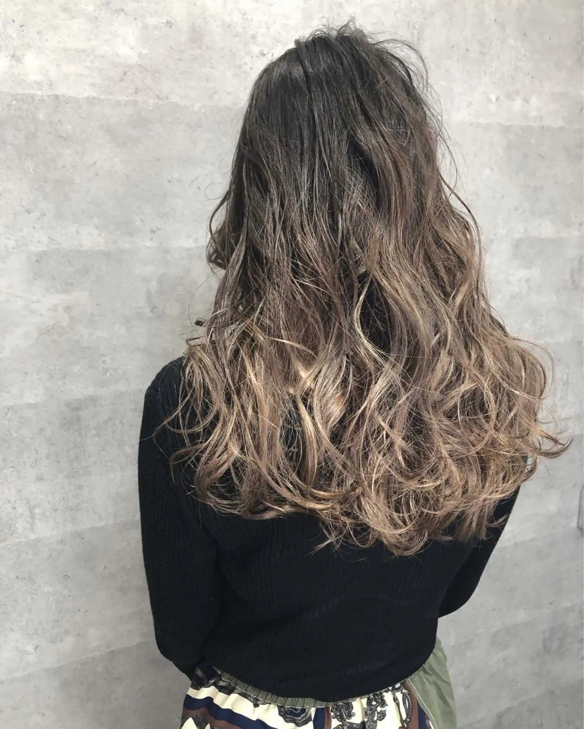 セミロング カラー 髪質改善 中川　翔のヘアスタイル