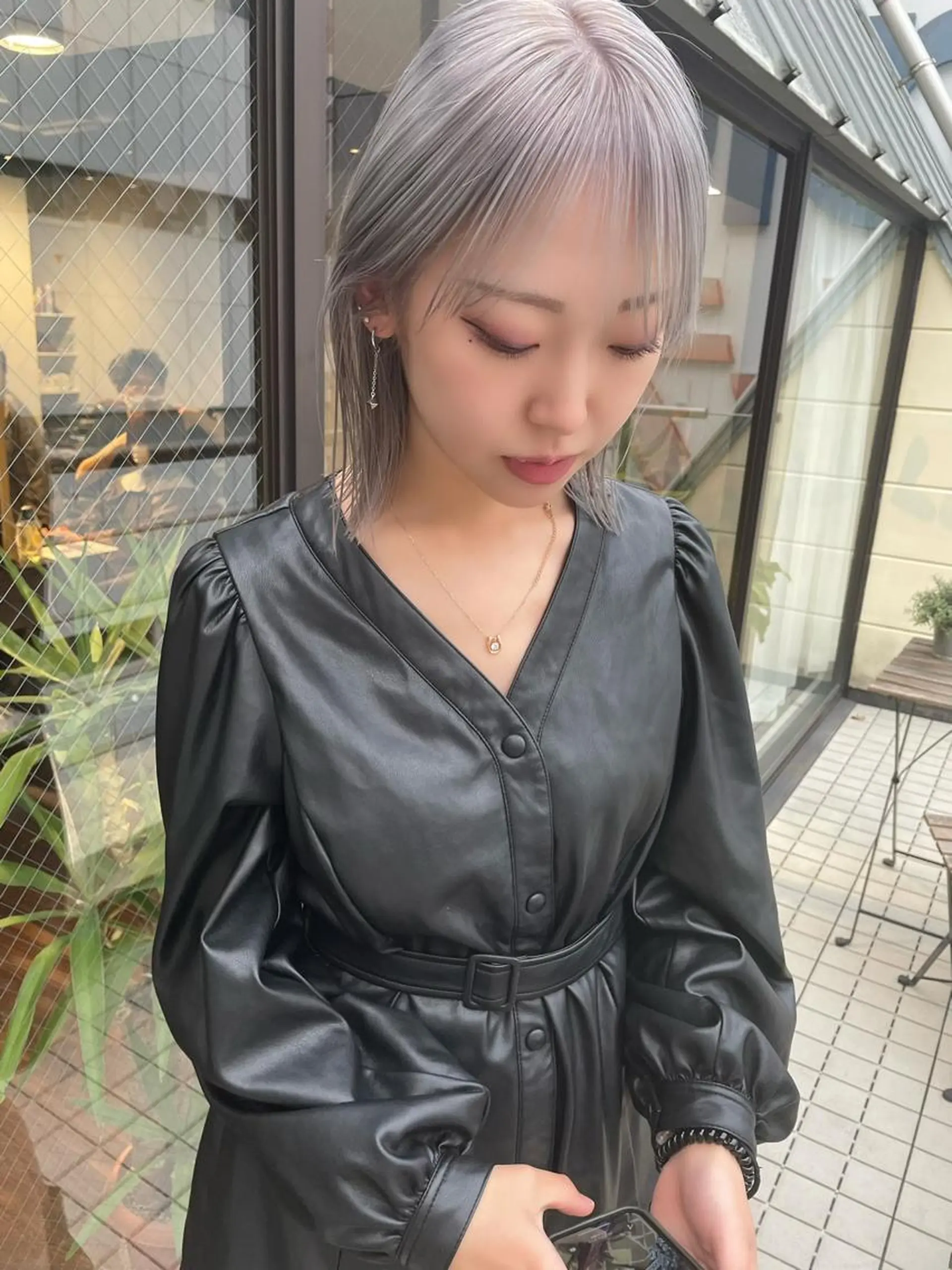 ミディアム カラー オカモト ミユウのヘアスタイル