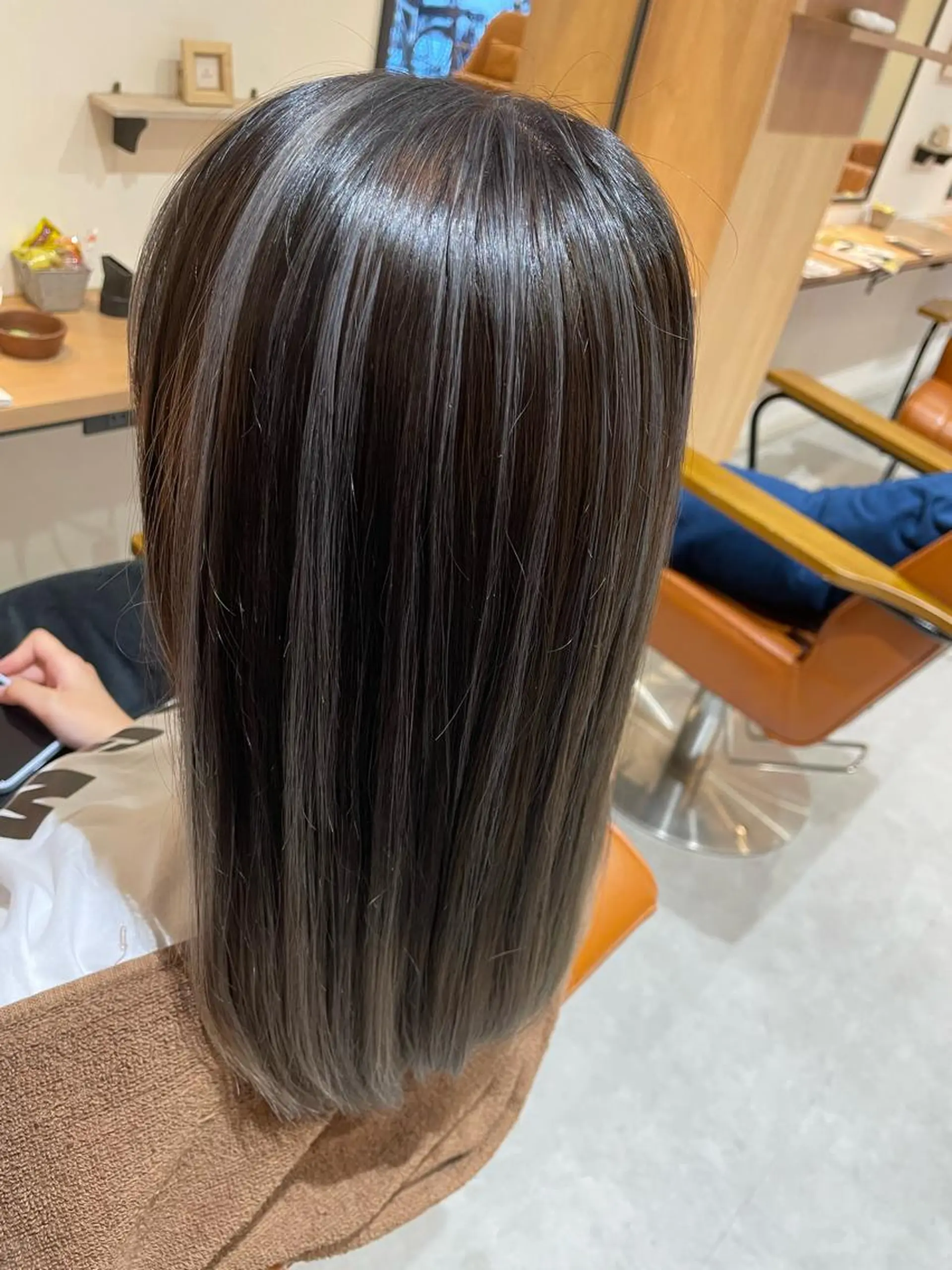 セミロング ヘアカラー 中田 サヤカのヘアスタイル