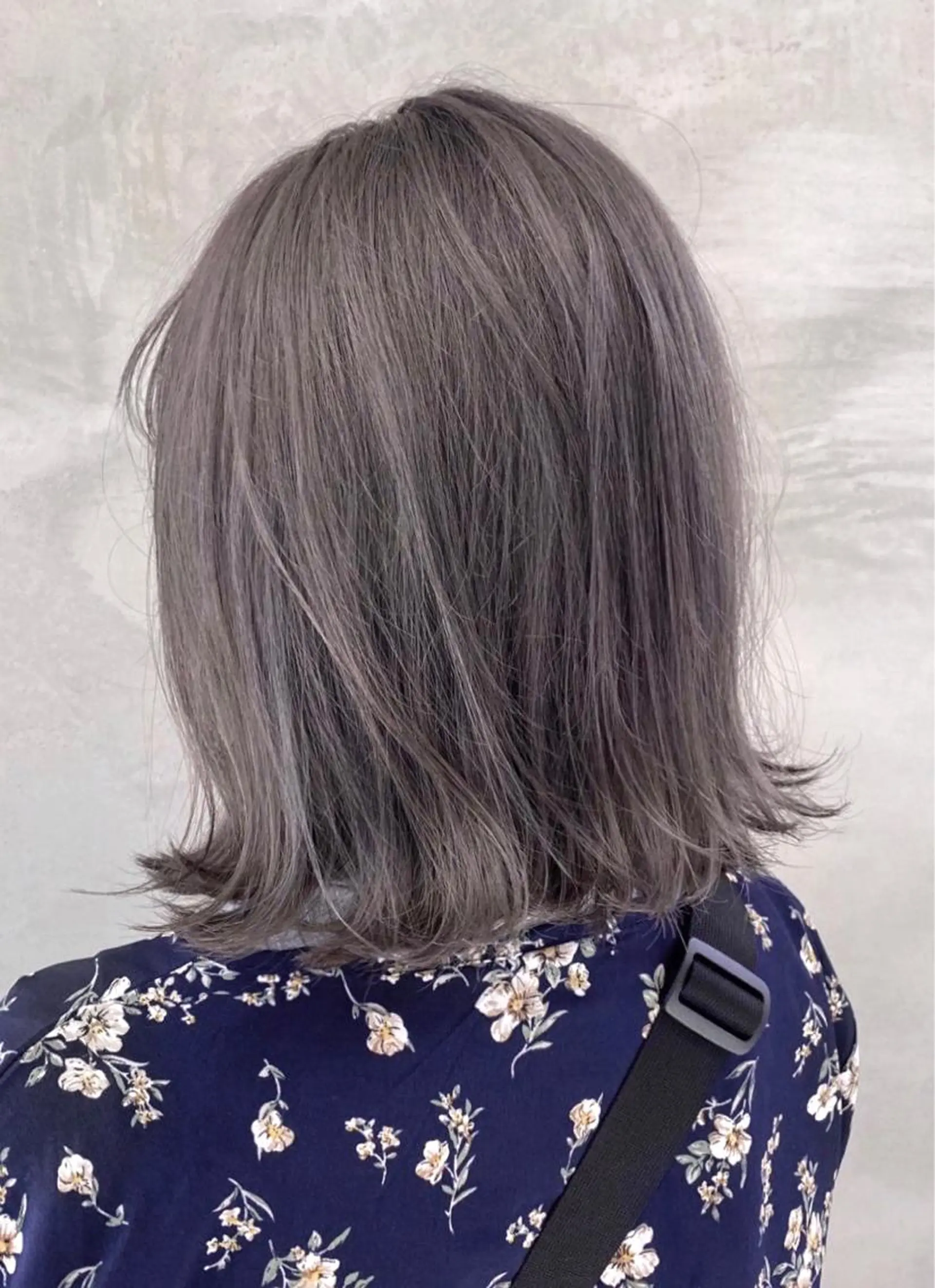 ミディアム カラー ブリーチ ハイトーンカラー カット ヘアカラー トリートメント 🫧透明感カラー🫧 OIKAWAのヘアスタイル