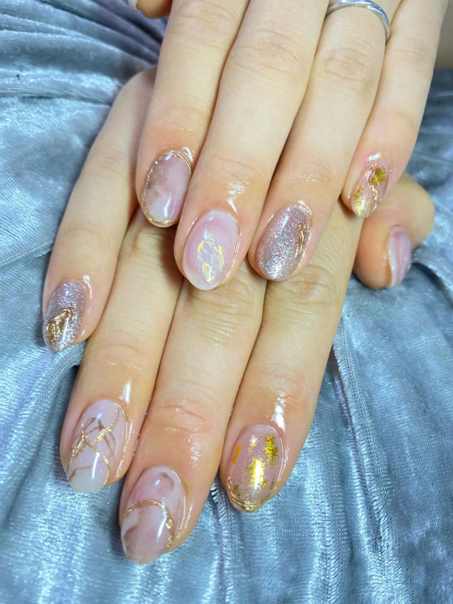 ネイル ゴールド ニュアンスネイル Esthetic Will所属・will 有希のネイルデザイン