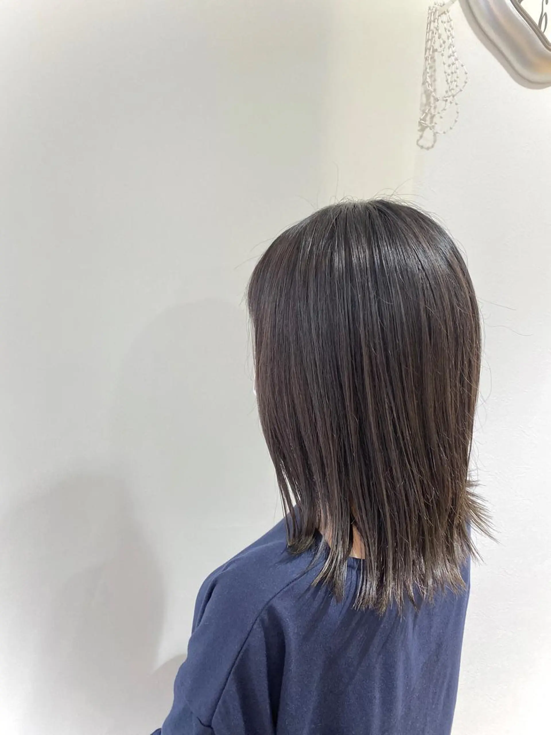 ミディアム カラー イルミナカラー カット ヘアカラー トリートメント Kazu .Kのヘアスタイル