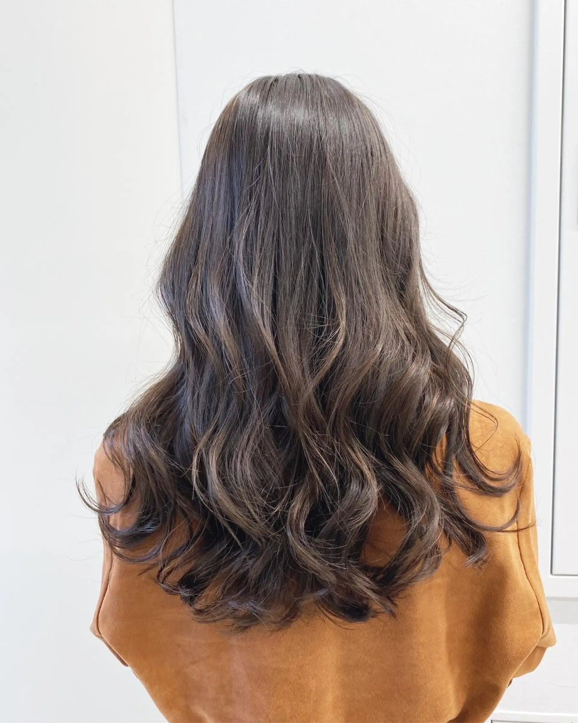 セミロング カラー ヘアアレンジ 【公式】amble luxe池袋東口🩷のヘアスタイル