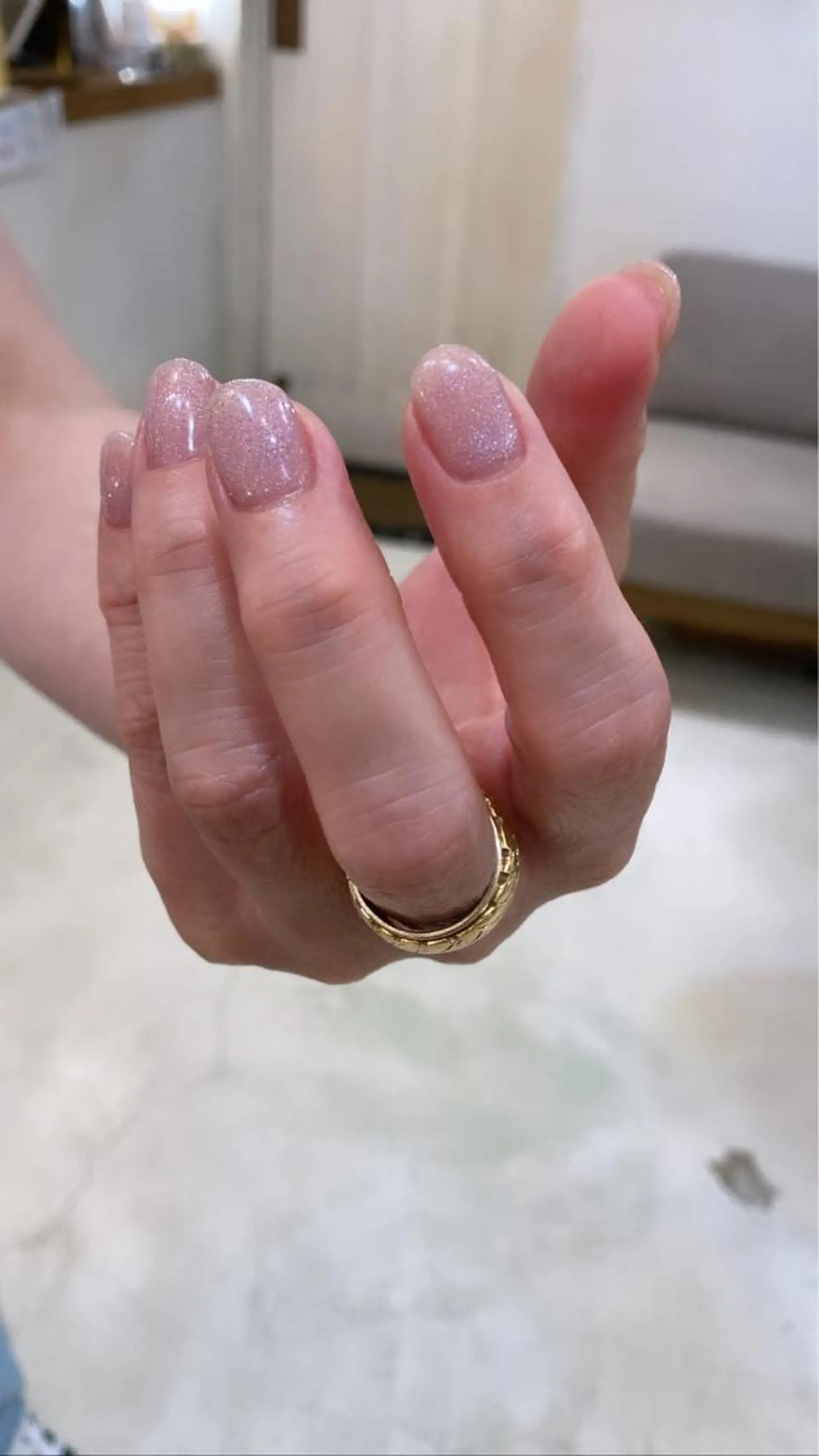 ネイル nailsalon　hue所属・小山 羽奈のネイルデザイン