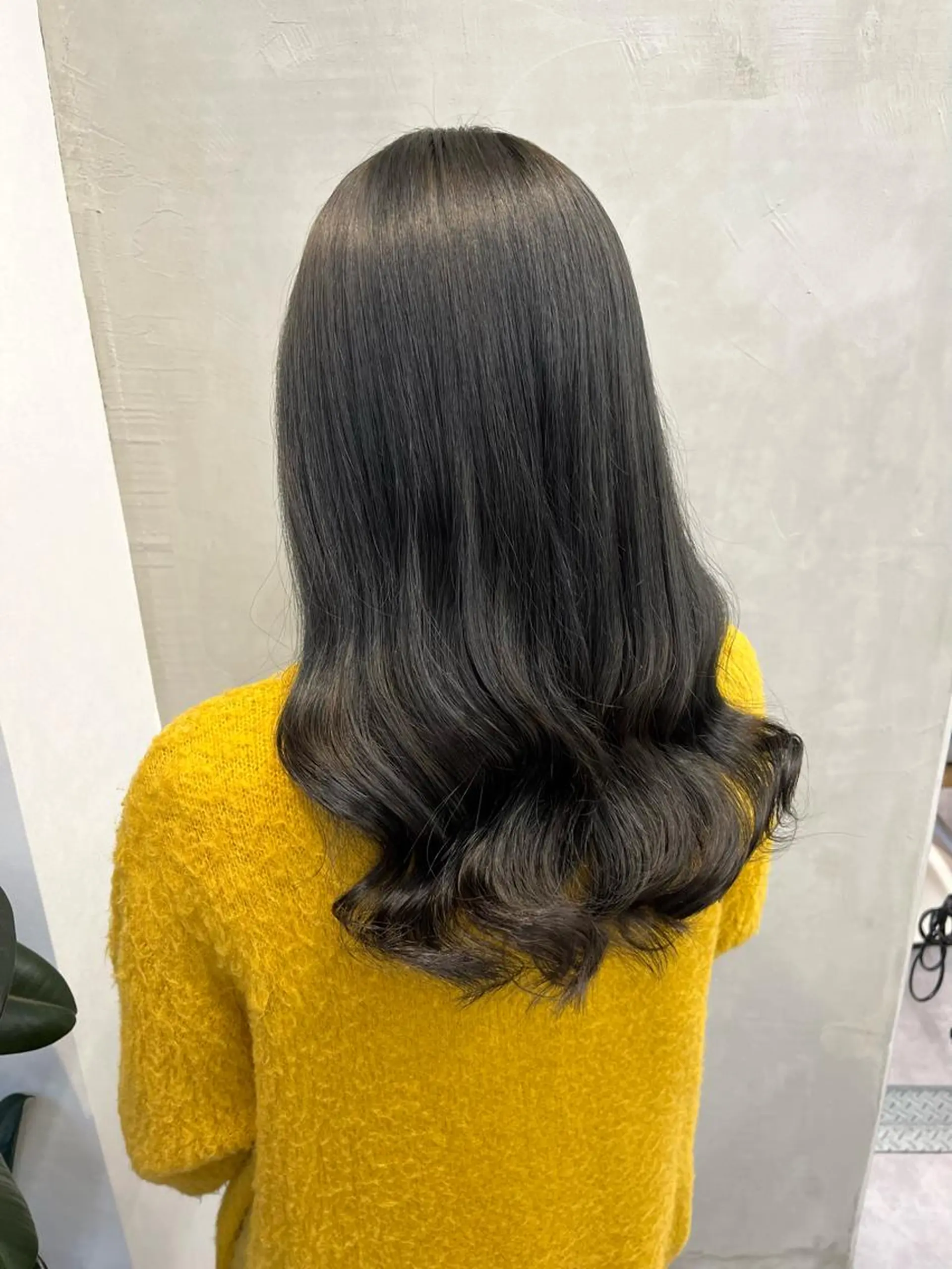 セミロング カラー charer eye salon所属・マブチ キサラのマツエク・マツパデザイン