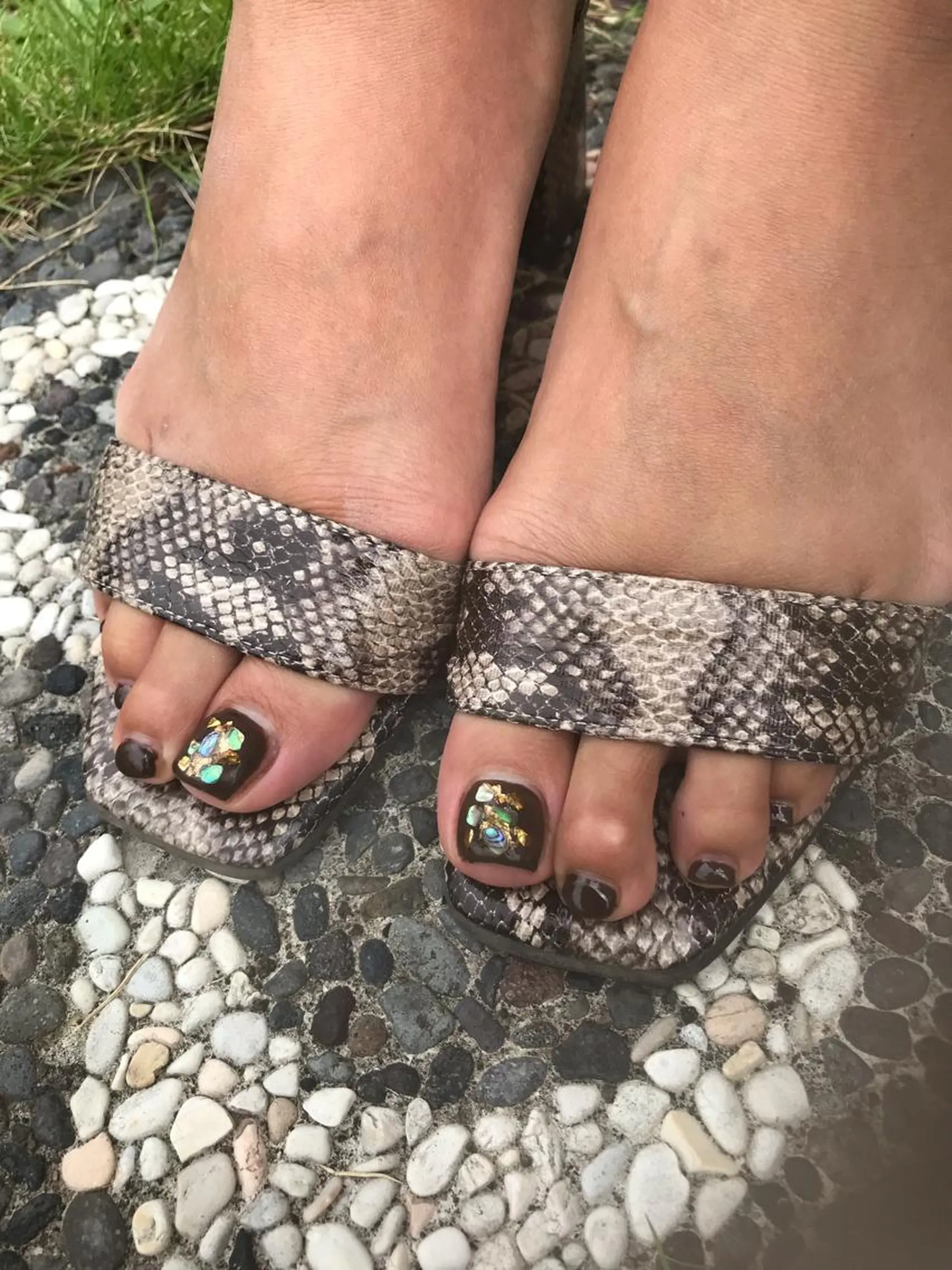 ネイル フットネイル ulu nailのネイルデザイン