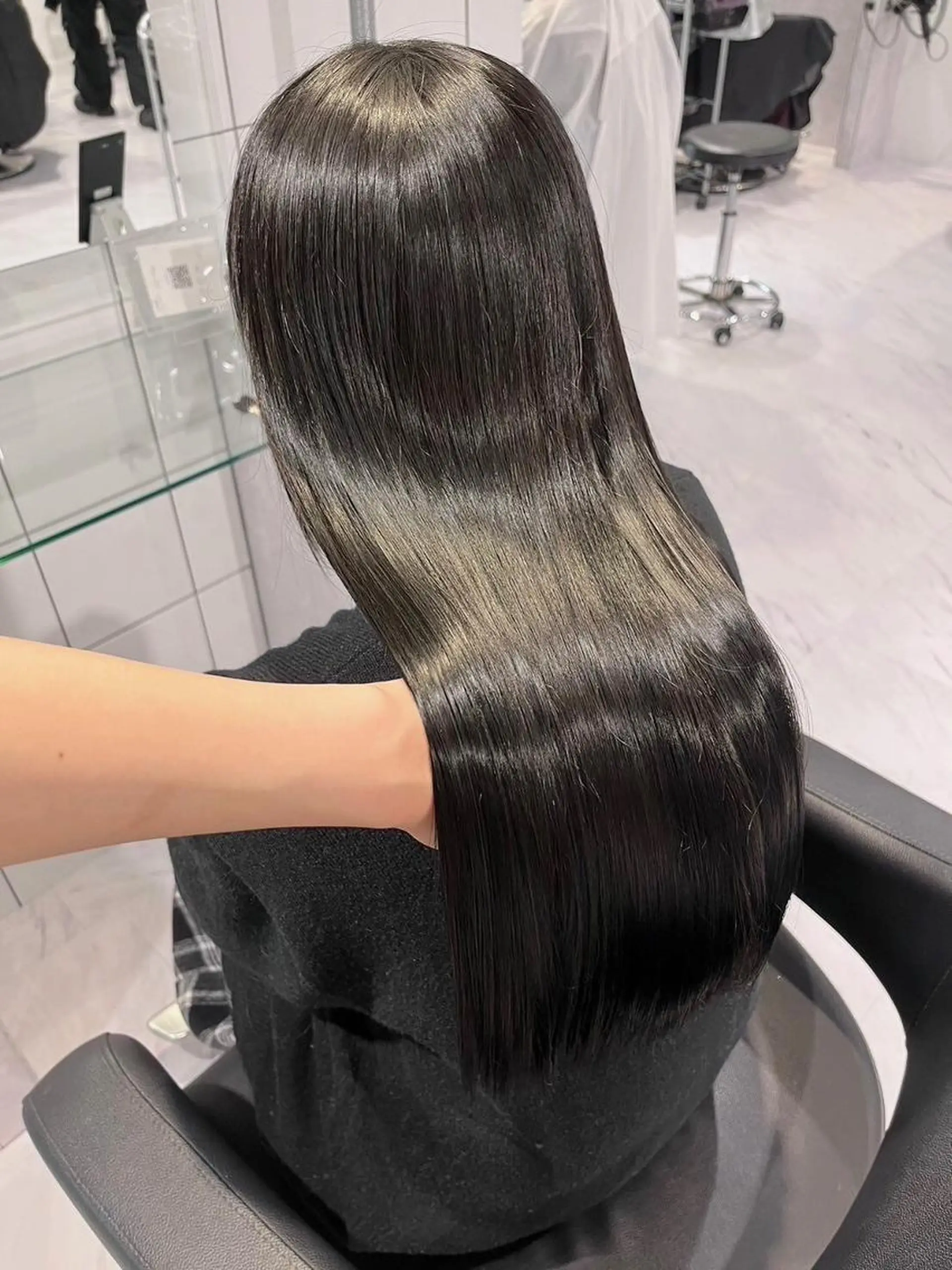 ロング カラー カット 縮毛矯正 *🌐銀座 ACADEMY🌐のヘアスタイル