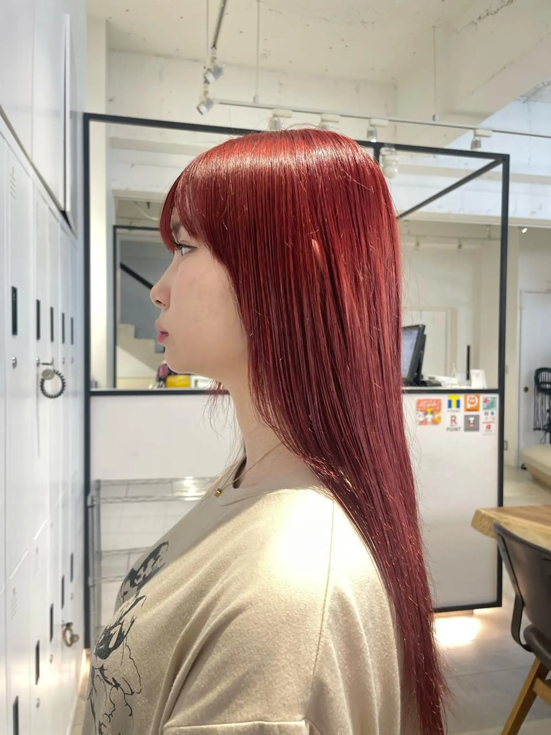 ロング カラー ブリーチ ヘアカラー 🌟暖色系ハイトーン 🌟AIのヘアスタイル