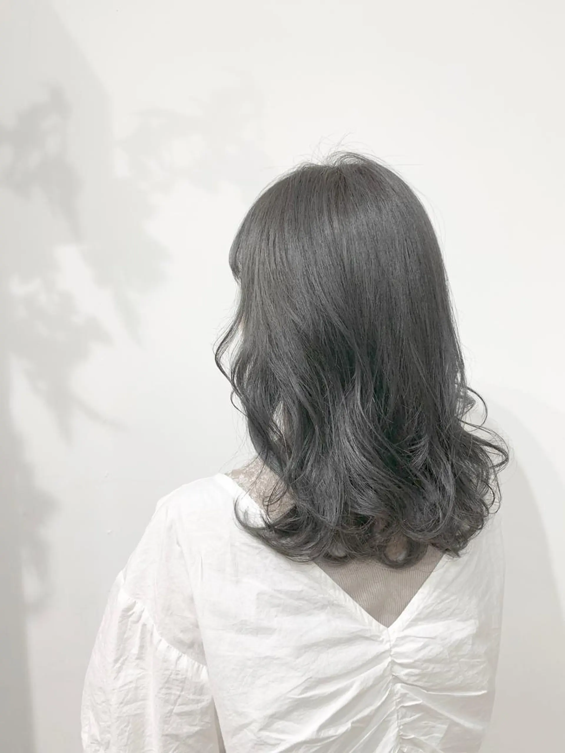 ロング カラー いけだ　ひかり ハイライトくびれヘアのヘアスタイル