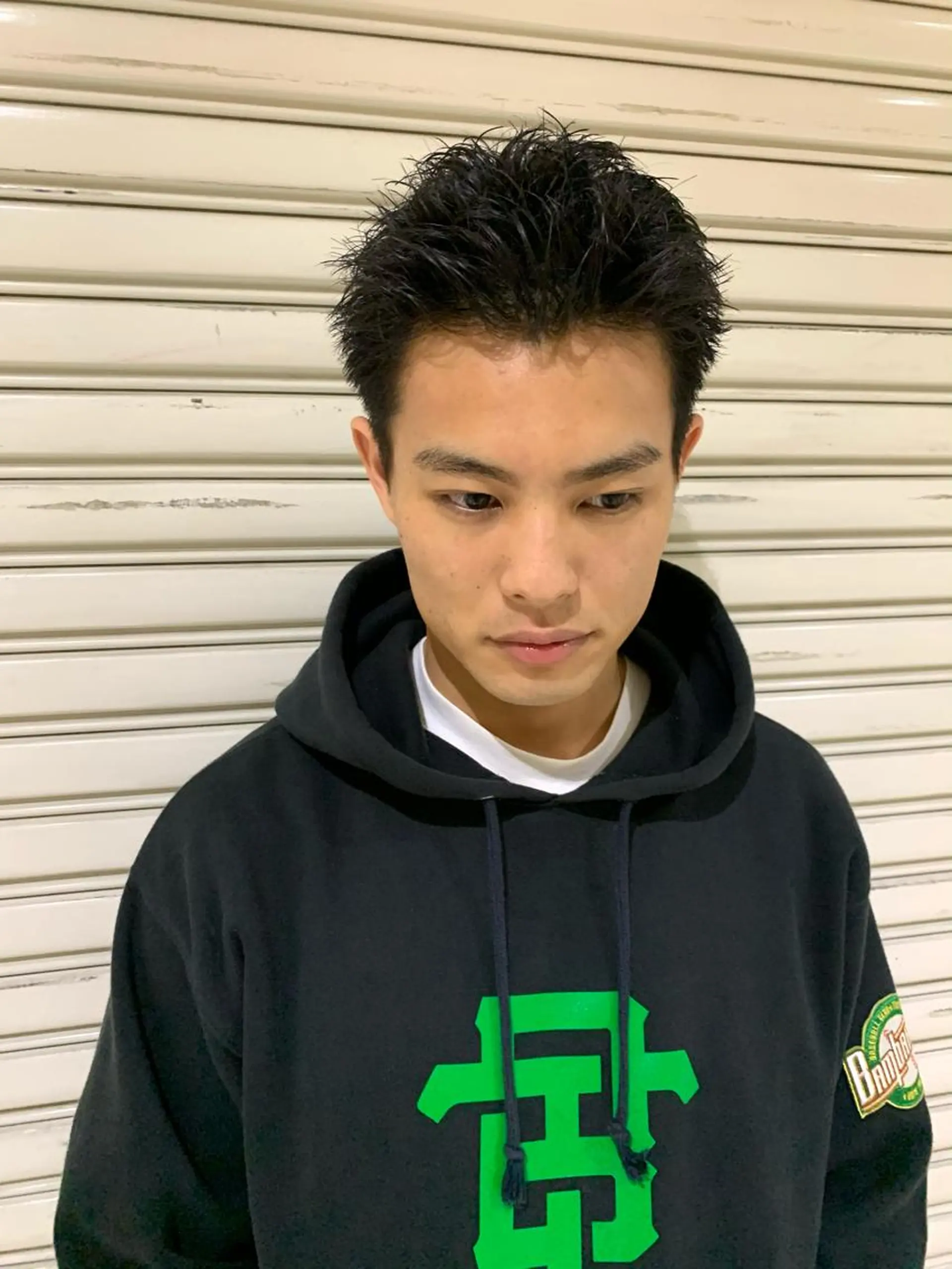 メンズ メンズベリーショート カット スパイキーパーマ 柏NO1 藤本葉のヘアスタイル