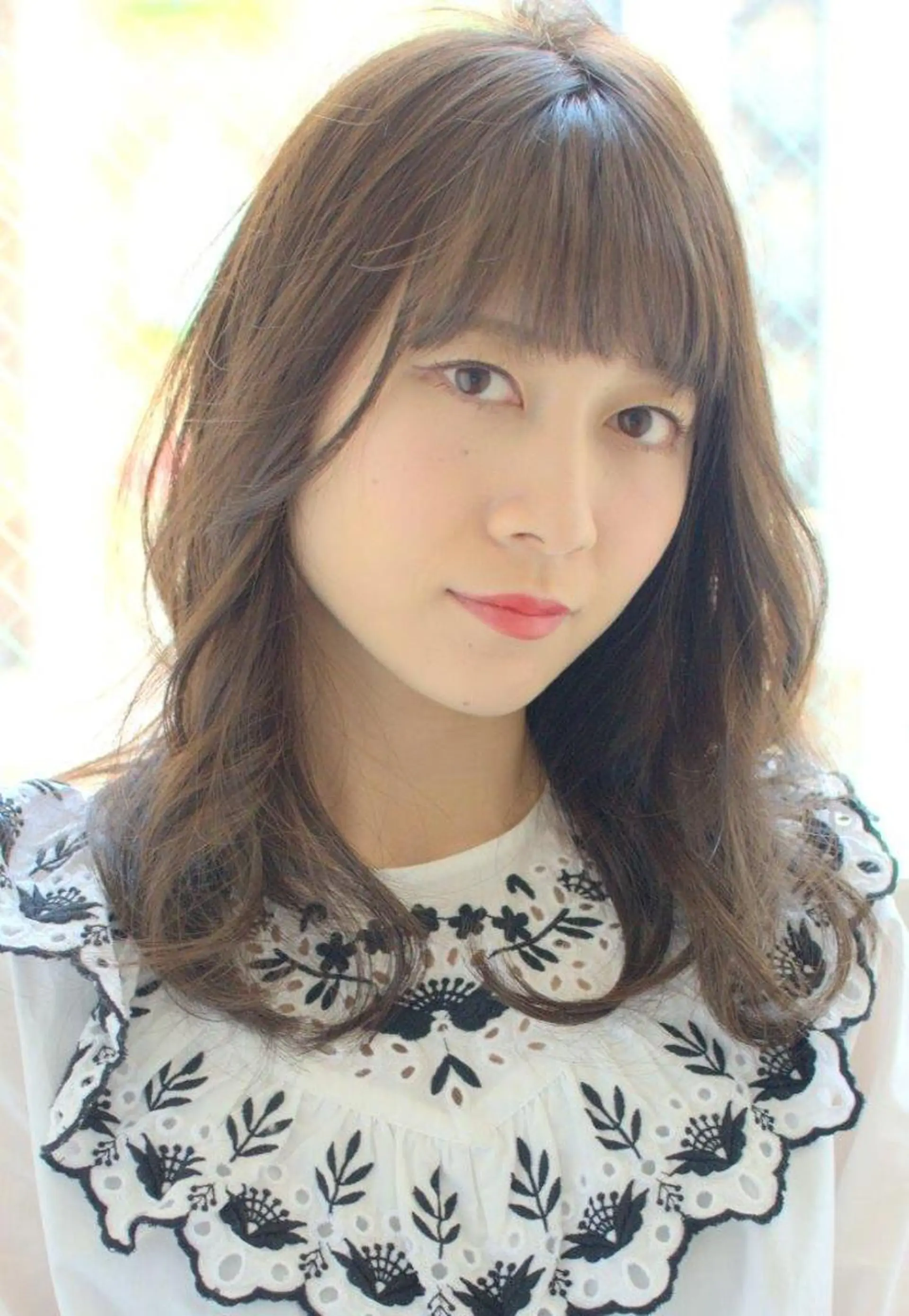 セミロング カラー 縮毛矯正 トリートメント 中村 玲のヘアスタイル