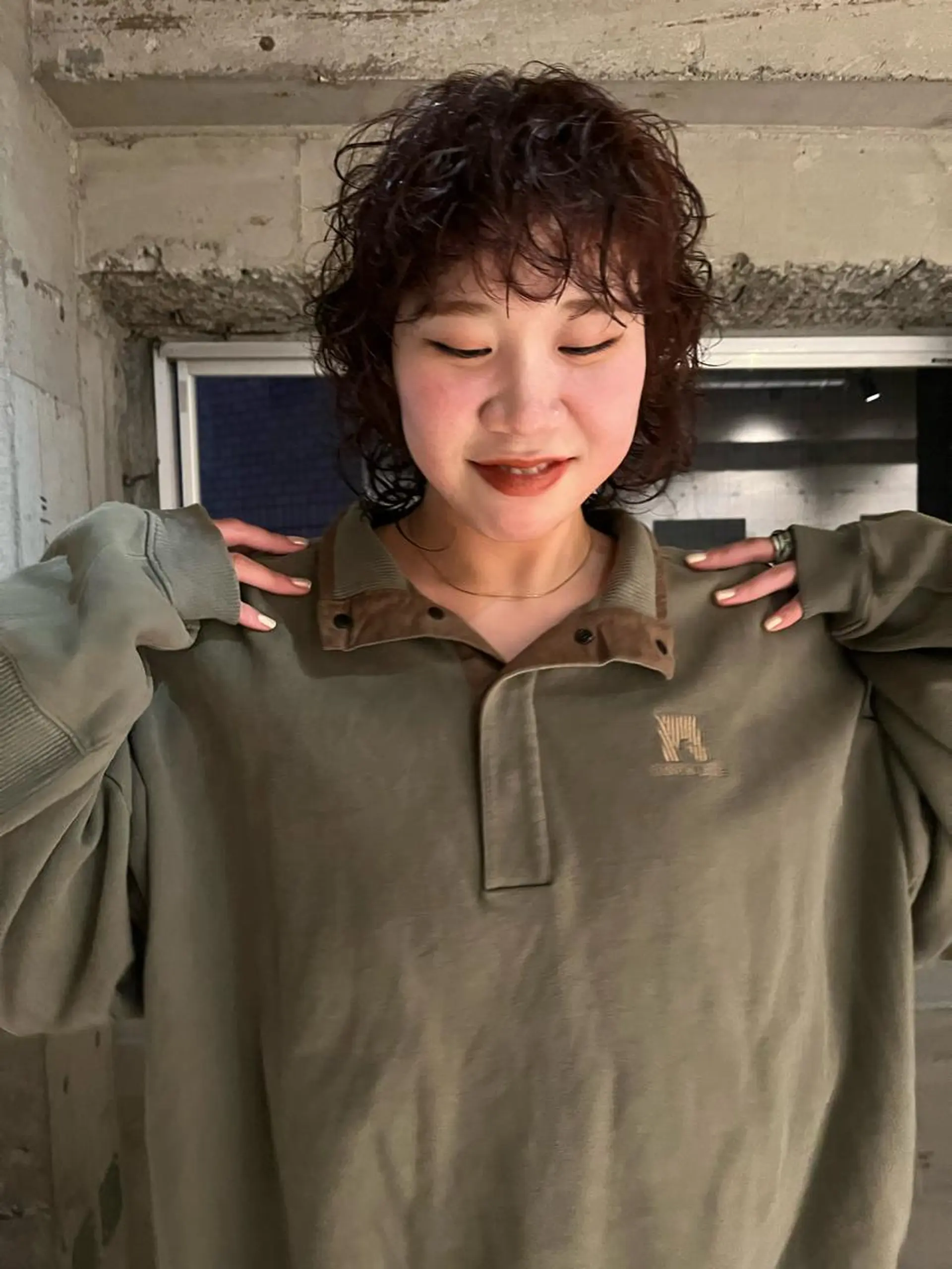 ミディアム カラー カット ヘアカラー パーマ 縮毛矯正 エクステ ヘッドスパ ヘアセット 🦮shiori アイドルオタク🦮のヘアスタイル