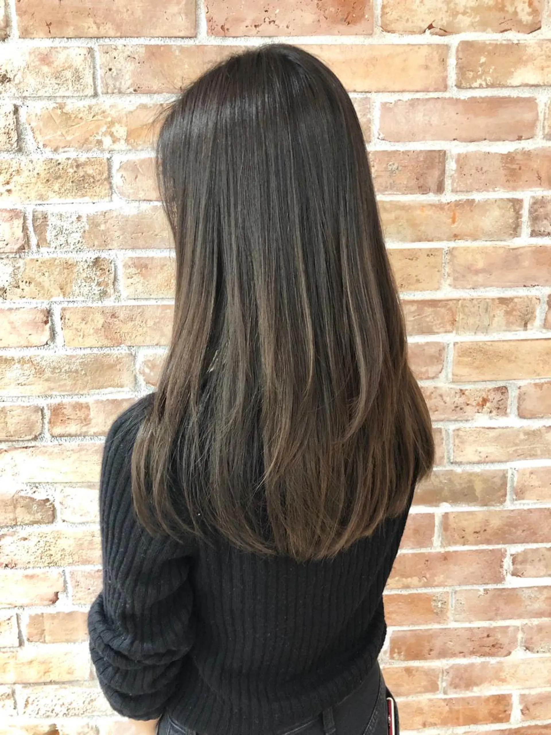 セミロング THE AWESUM所属・メンズスタイル強化中 TONNY（トニー）のヘアスタイル