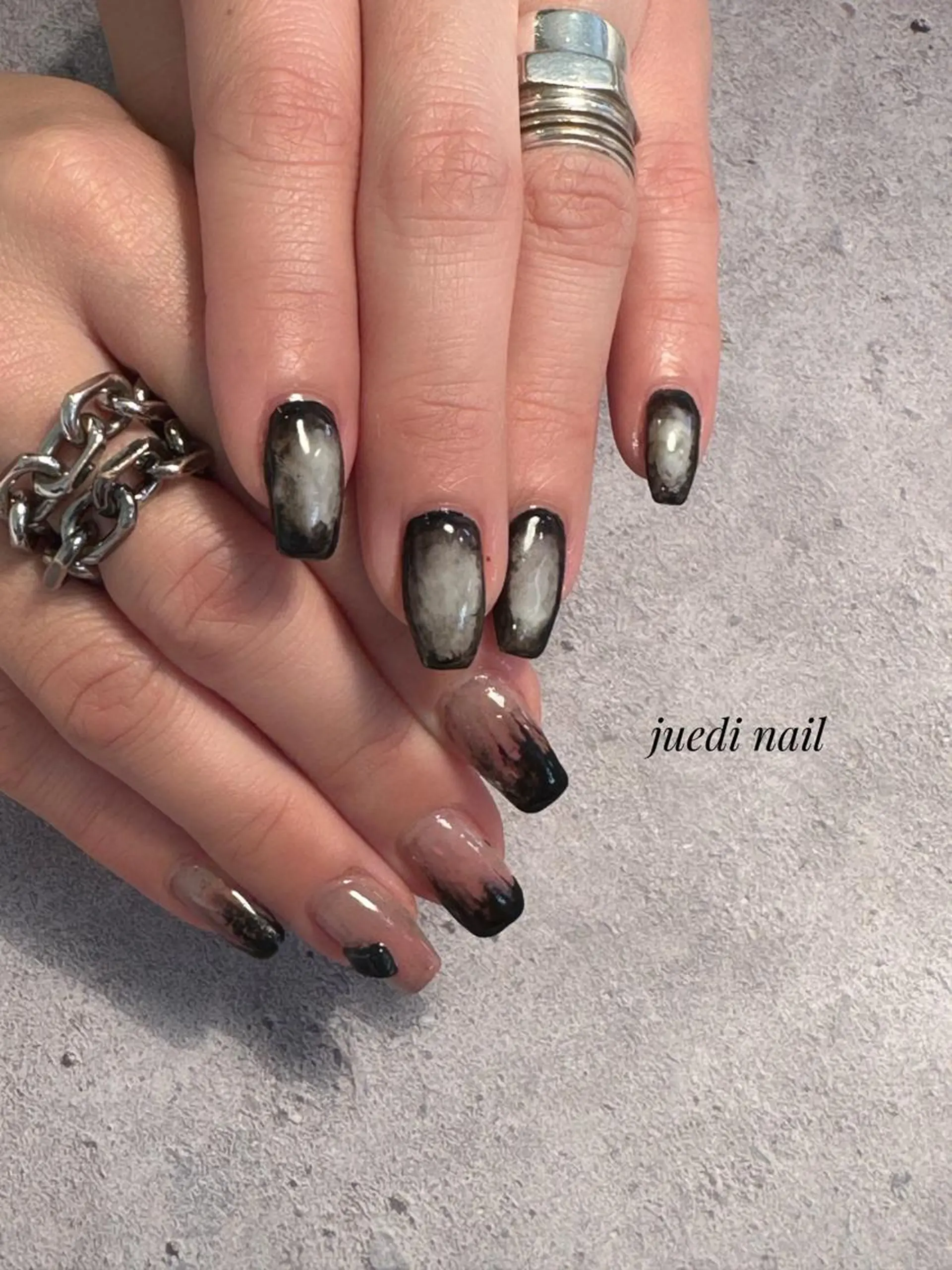 ネイル juedi nail(木曜日のネイル)所属・juedi nail 〜木曜日のネイル〜のネイルデザイン