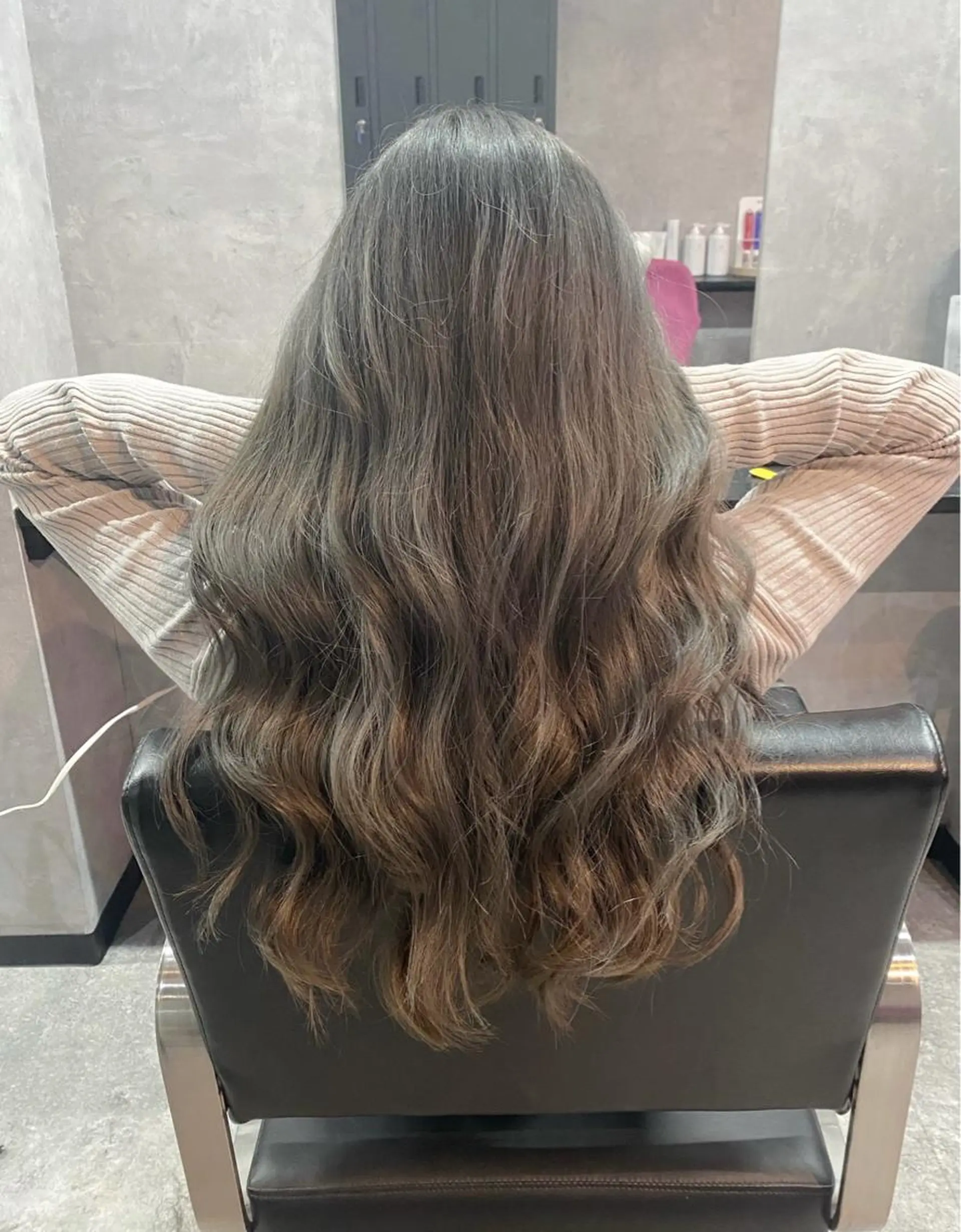 ロング ヘアカラー トリートメント ROI 【ロイ】のヘアスタイル