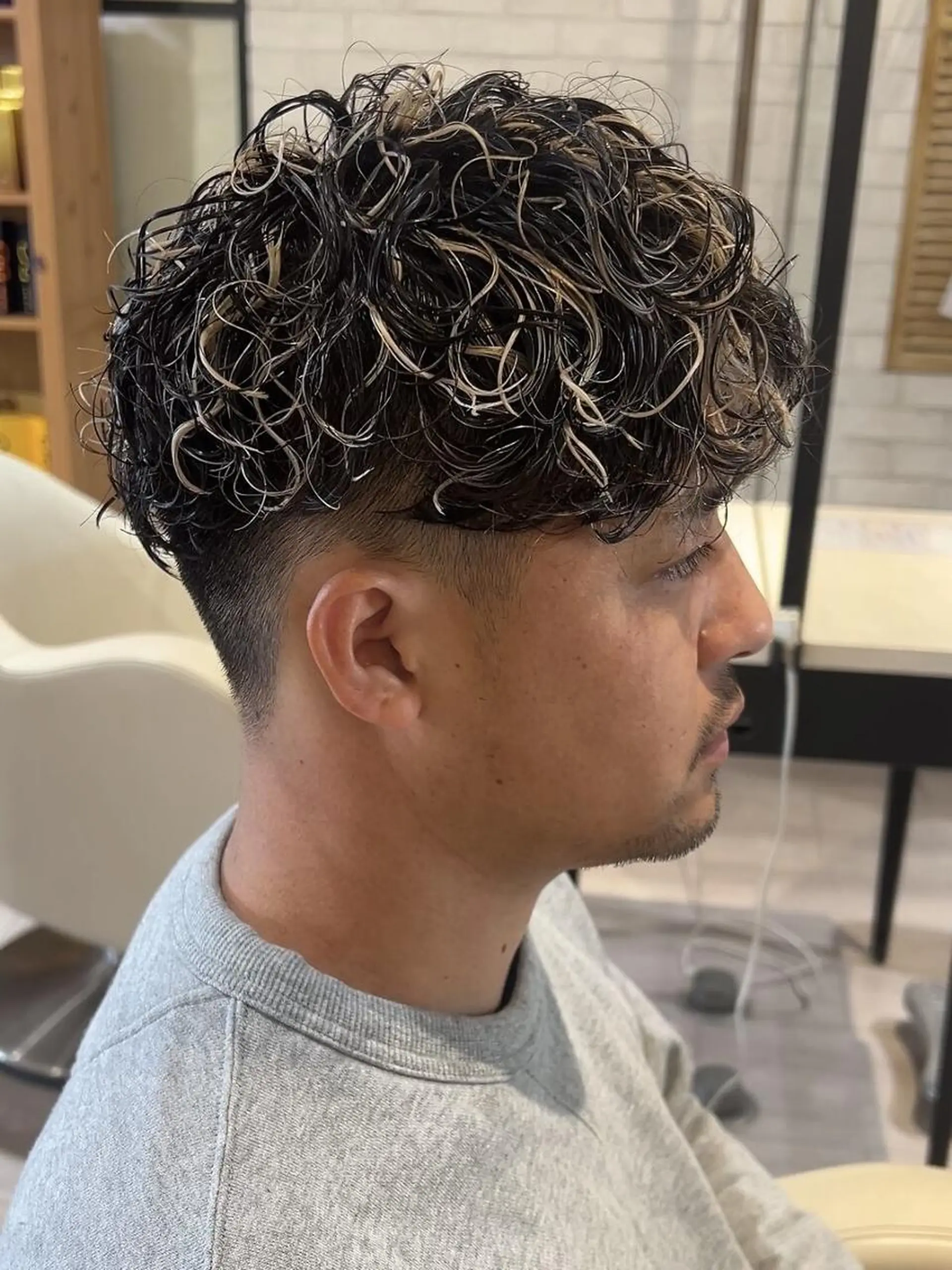 ショート カラー パーマ メンズ カット ヘアカラー トリートメント メンズパーマ/ メンズカット/タクヤのヘアスタイル