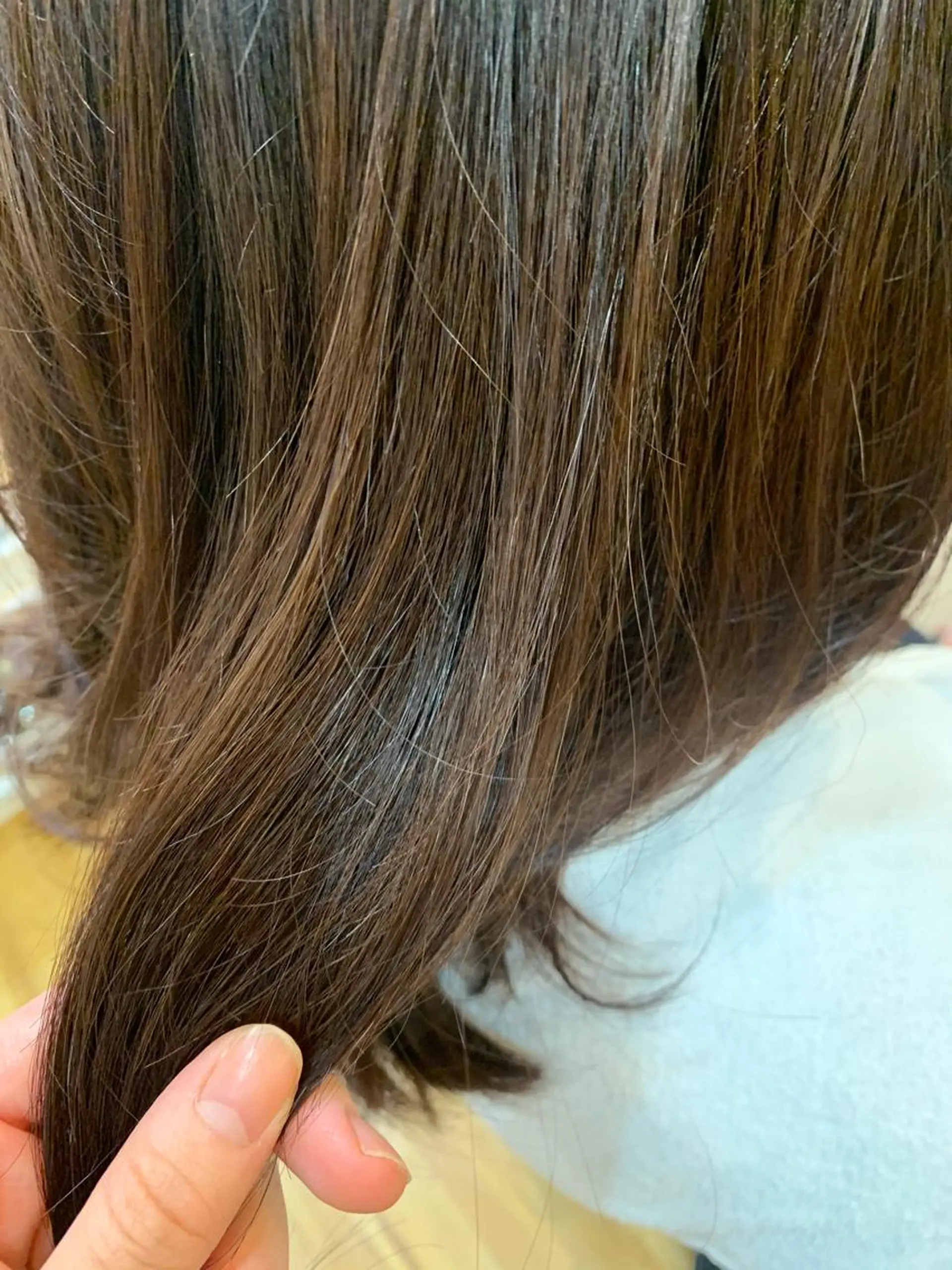 セミロング カラー トリートメント 大井 奈那のヘアスタイル