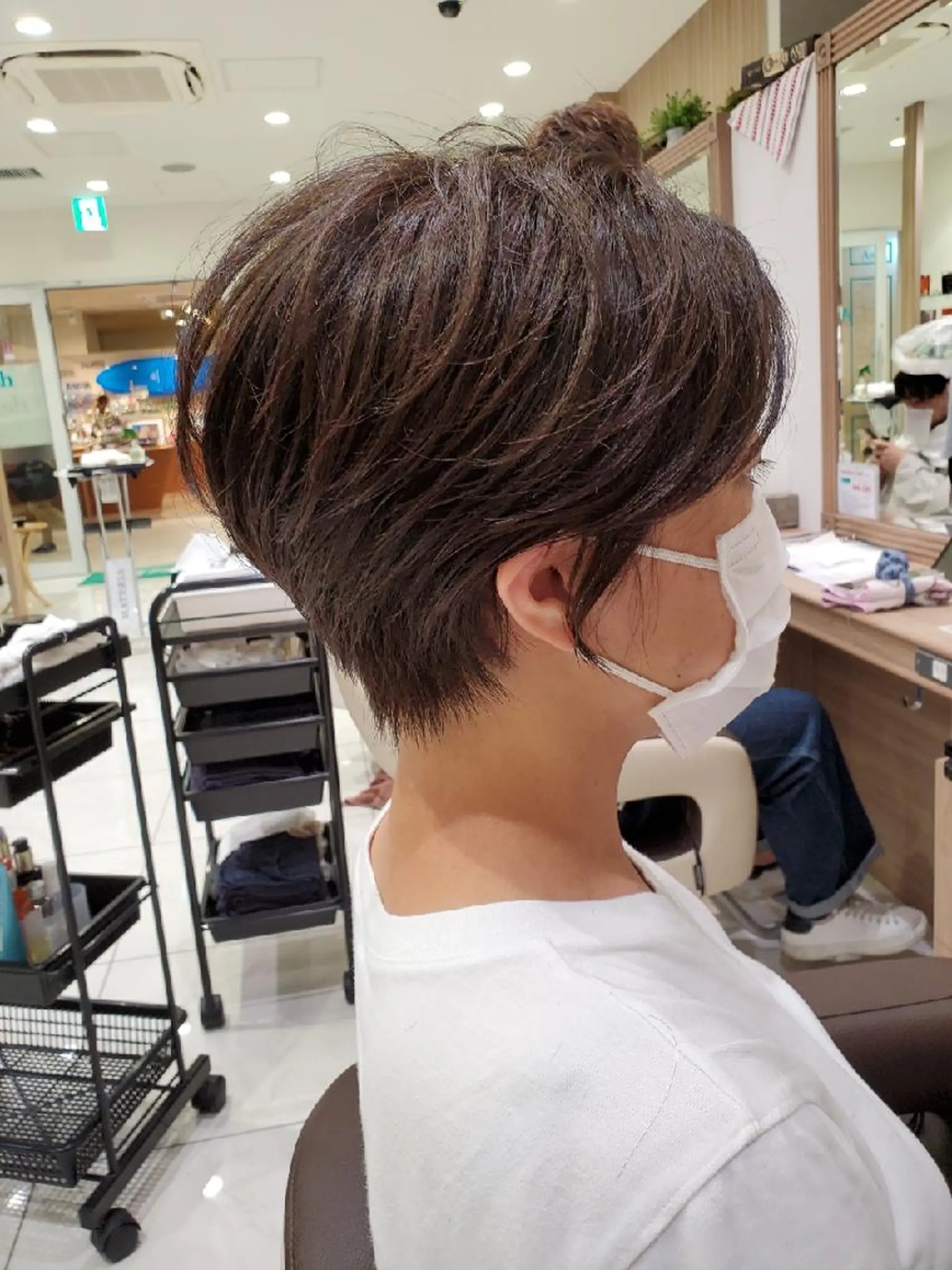 ショート カラー ベージュカラー オレンジ オレンジベージュ 中村 和貴のヘアスタイル