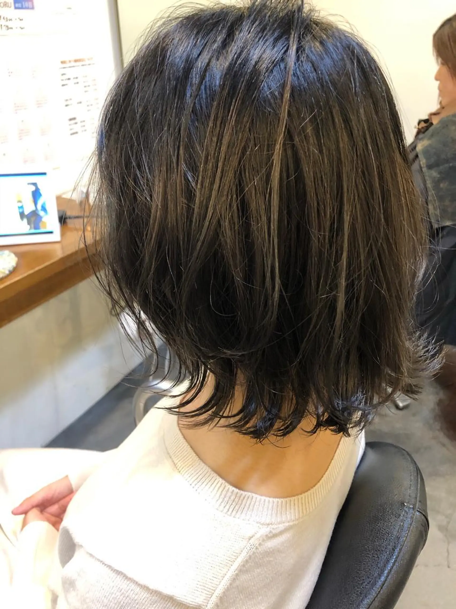 ミディアム カラー 村上 楓弥のヘアスタイル