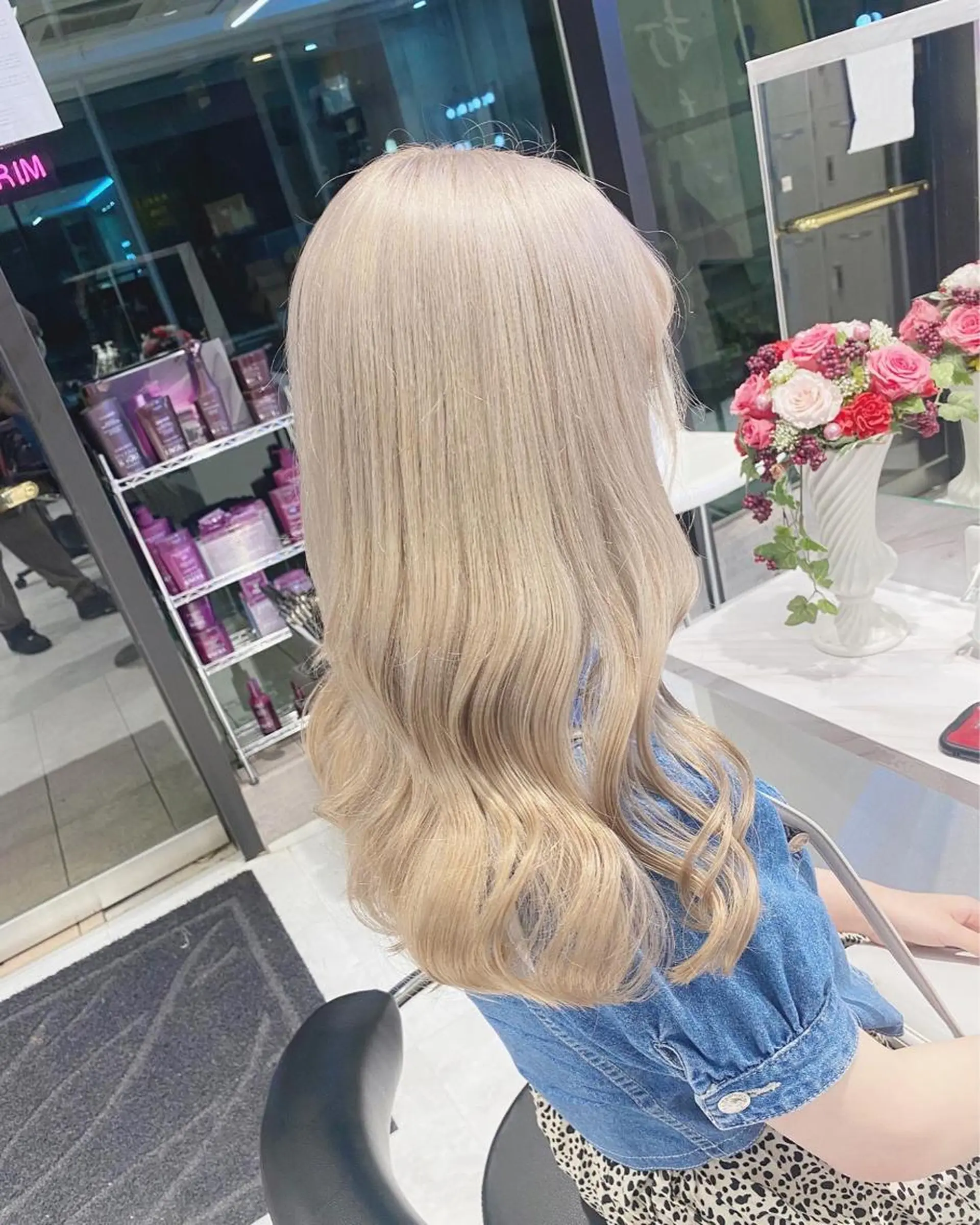 セミロング カラー ヘアアレンジ アッシュ アッシュグレー アッシュグレージュ バレイヤージュ ミストバング ヘアカラー トリートメント ブリーチ/ヘアケア 🪞TAKUMA🪞のヘアスタイル