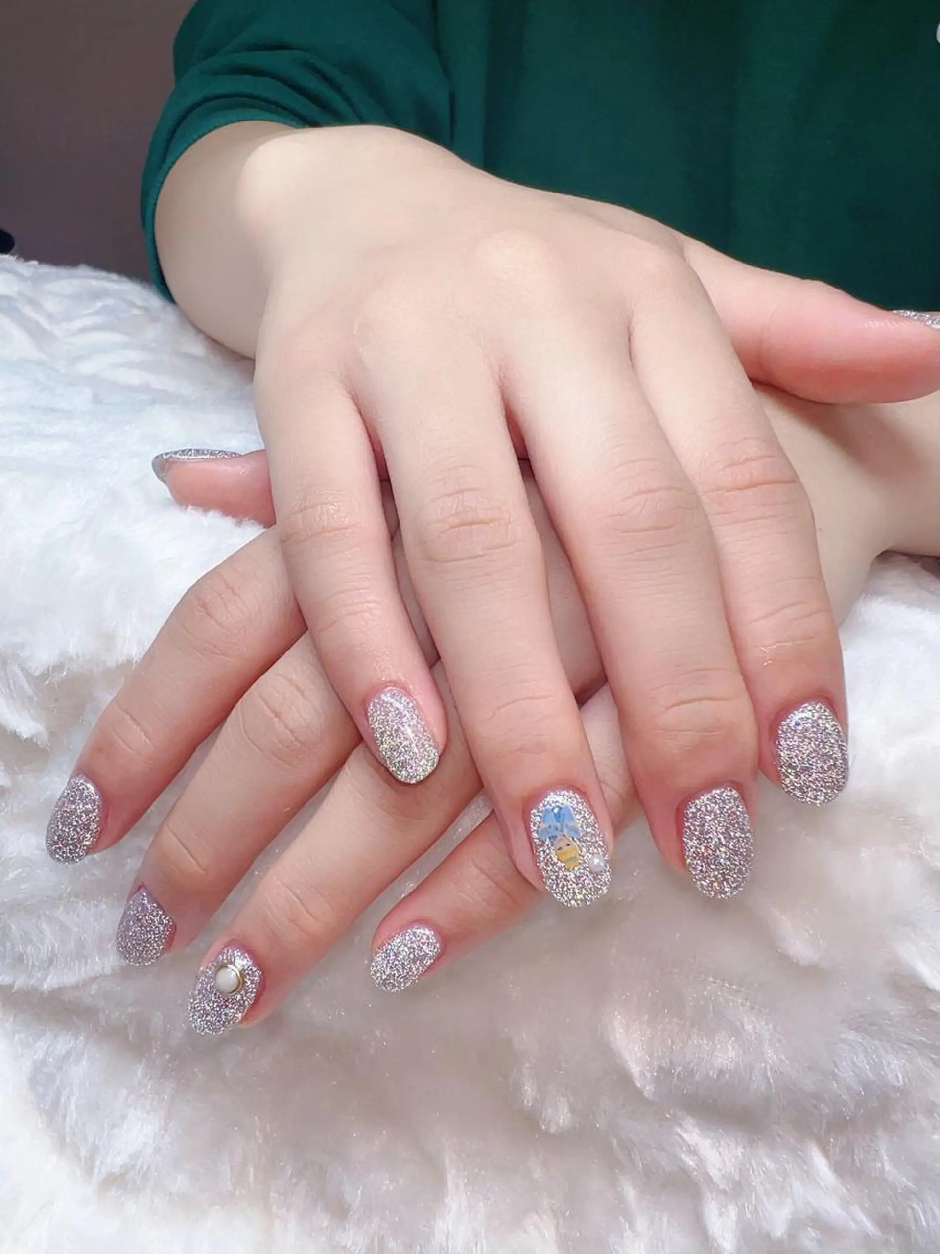 ネイル フラッシュネイル ハンドネイル ✨ Elf スタッフのネイルデザイン