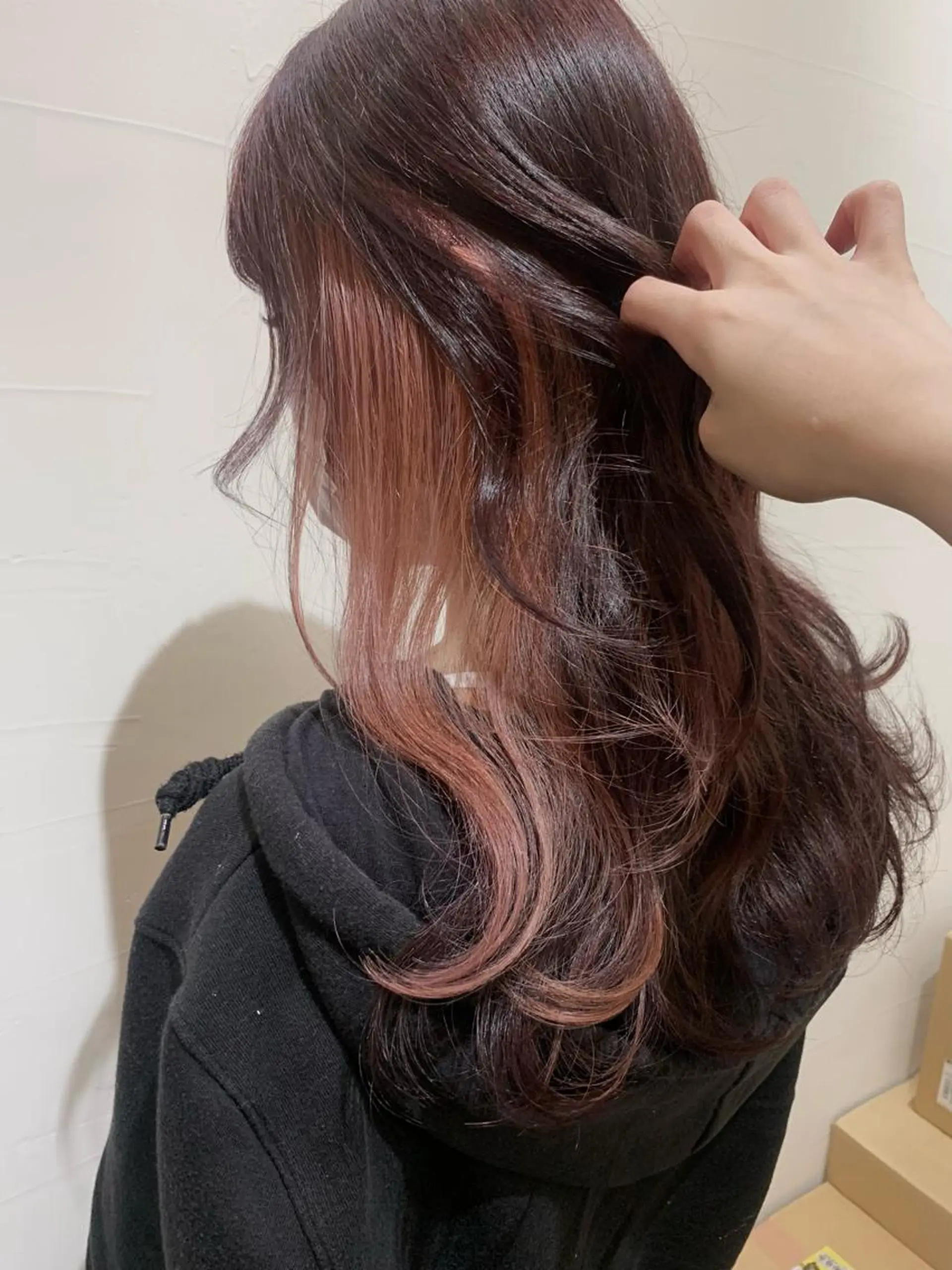 セミロング カラー ブリーチ インナーカラー ピンクカラー ヘアカラー ハイトーン職人💗 松本輝美のヘアスタイル
