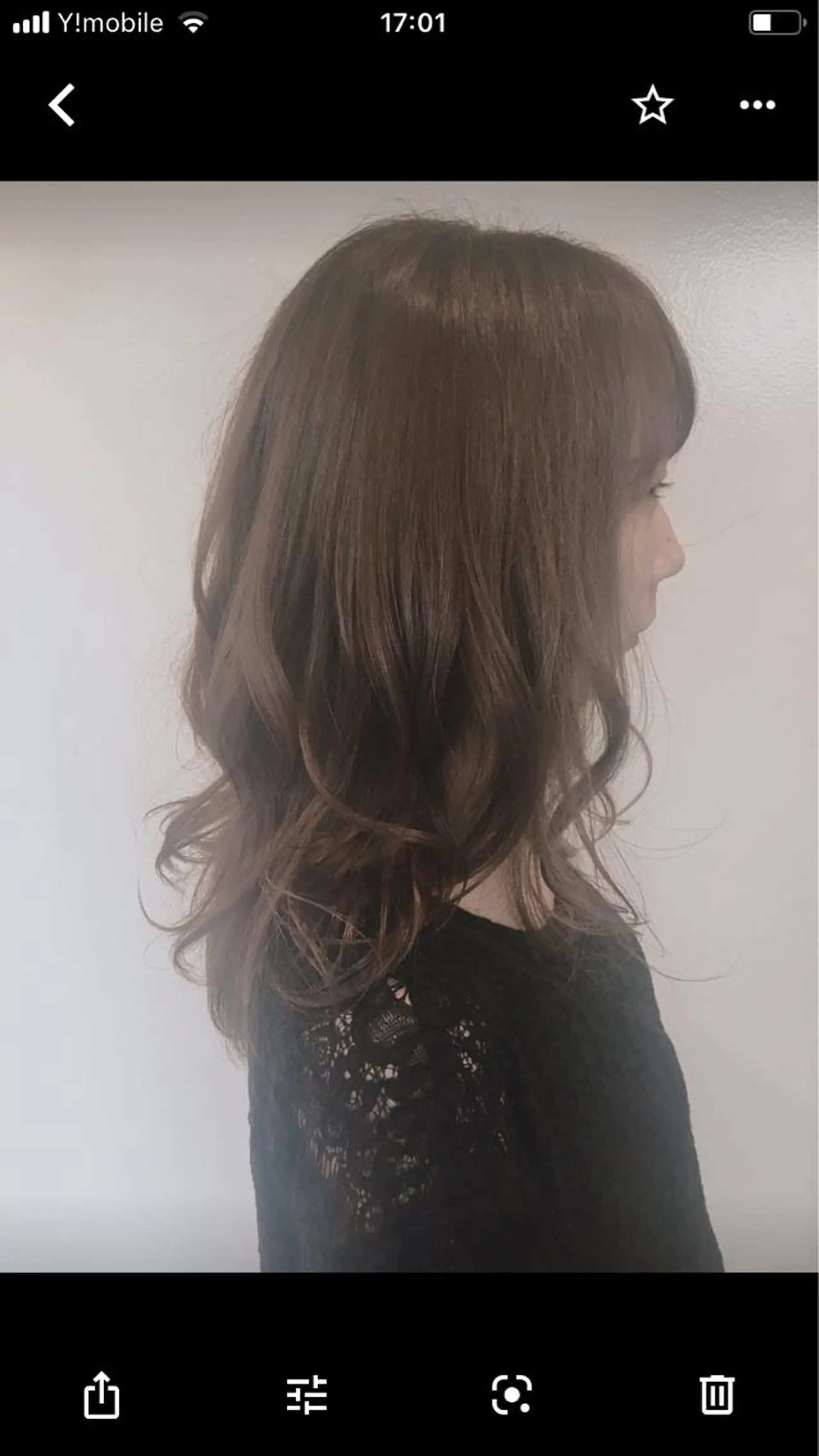 セミロング アッシュ アッシュグレー mare所属・＊＊＊ natsumiのヘアスタイル