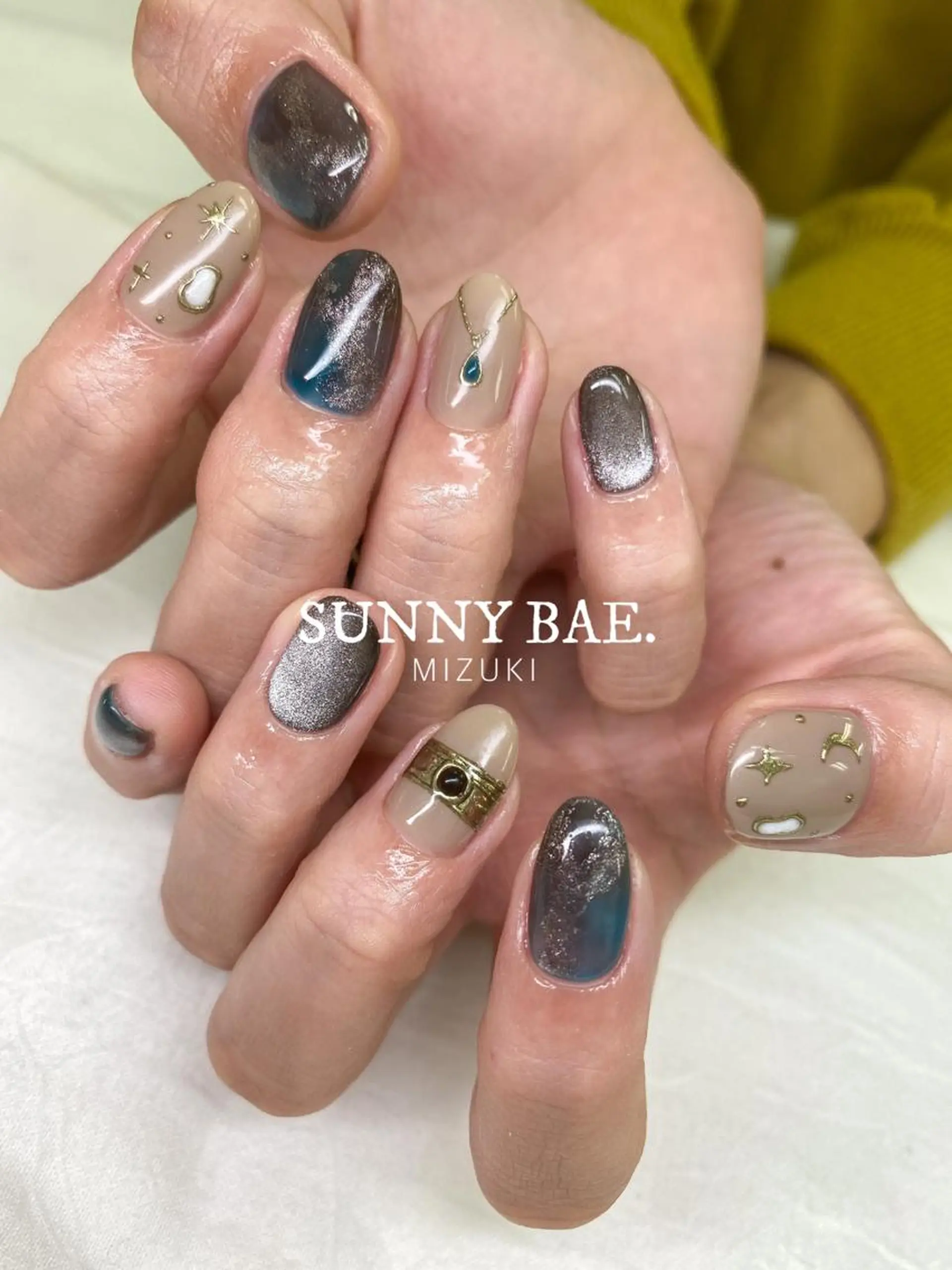 ネイル マグネットネイル ハンドネイル SUNNY BAE. 🌼MIZUKIのネイルデザイン