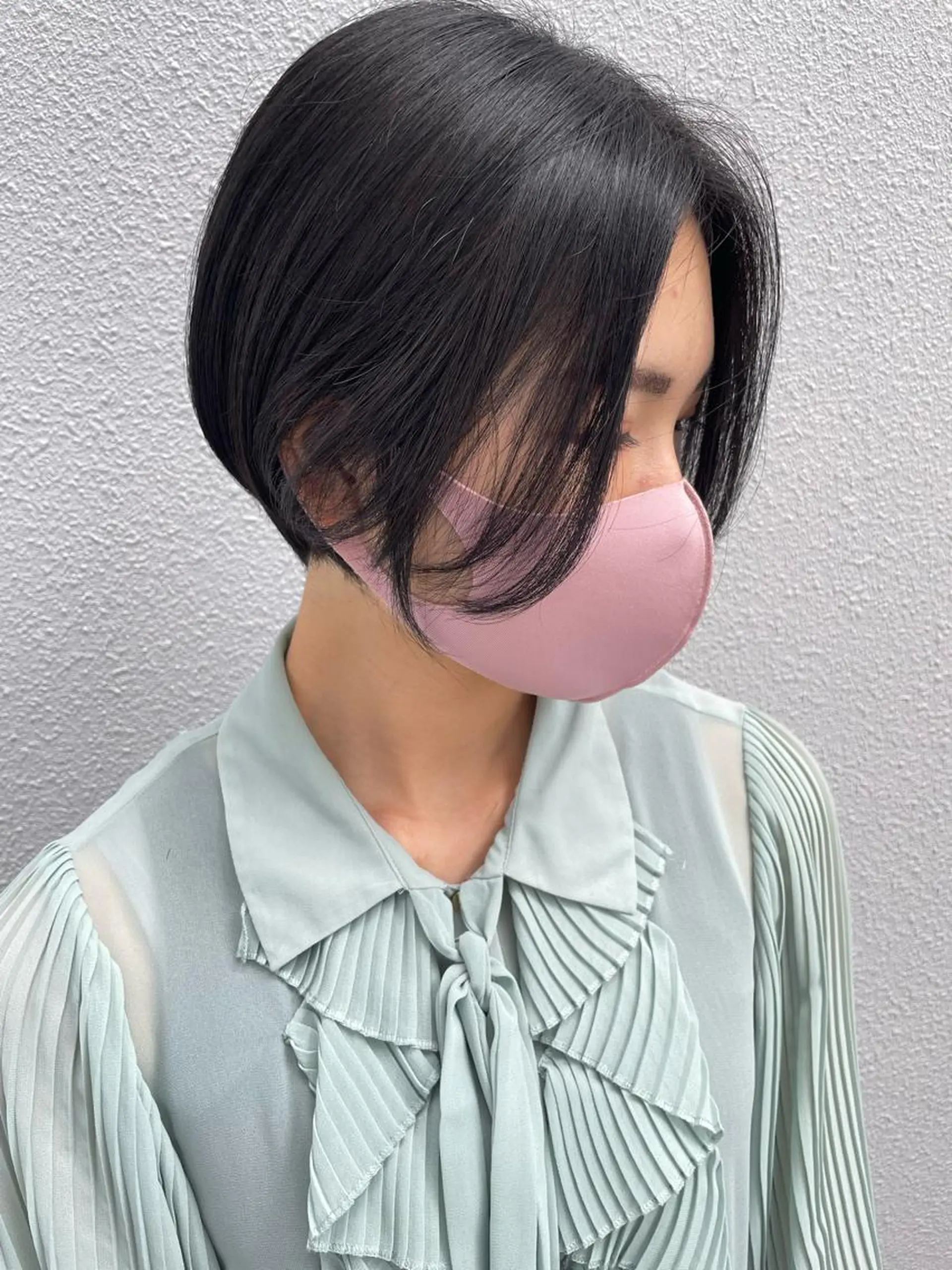 ショート 切りっぱなしボブ ショートボブ 丸みショート ミストバング ボブ モテ髪/ボブ/ショー ト/アダチフウトのヘアスタイル