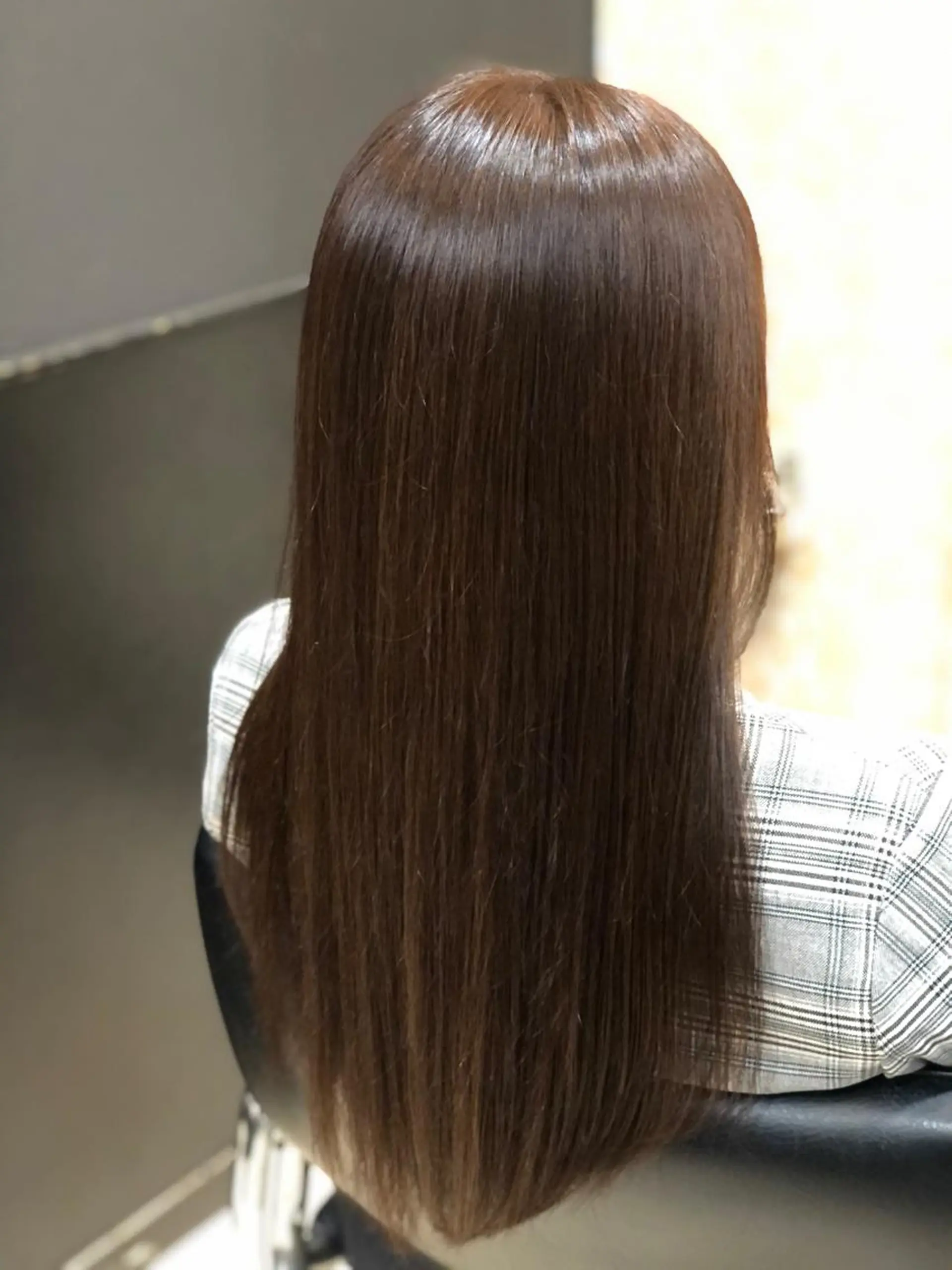 ロング カラー グレージュ 嶌田 沙紀のヘアスタイル