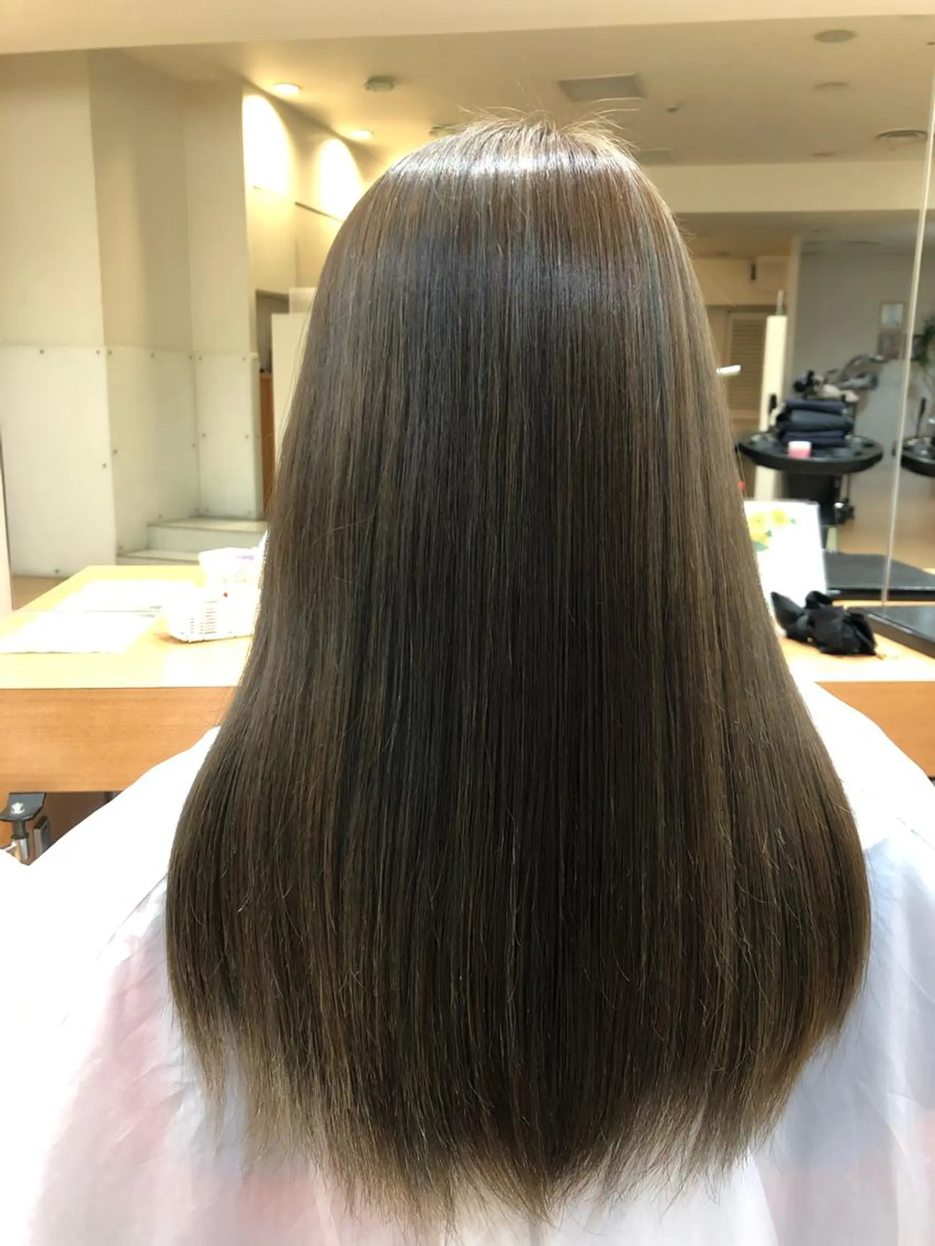 カラー mod'shair船橋所属・ムロオカ ヨシキのヘアスタイル
