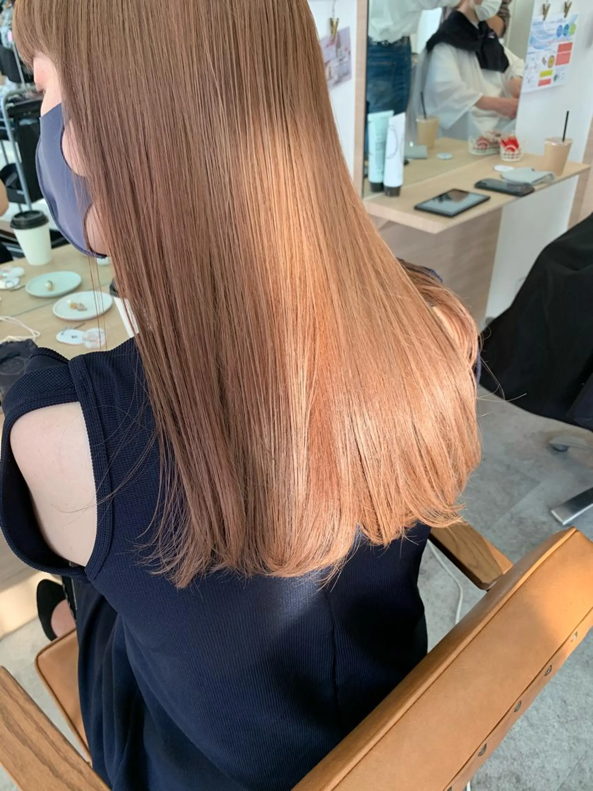 セミロング カラー セミロングパーマ アッシュ ブリーチ ケアブリーチ 透明感カラー カット ヘアカラー 縮毛矯正 トリートメント モリシュンスケ /レイヤー/髪質改善のヘアスタイル