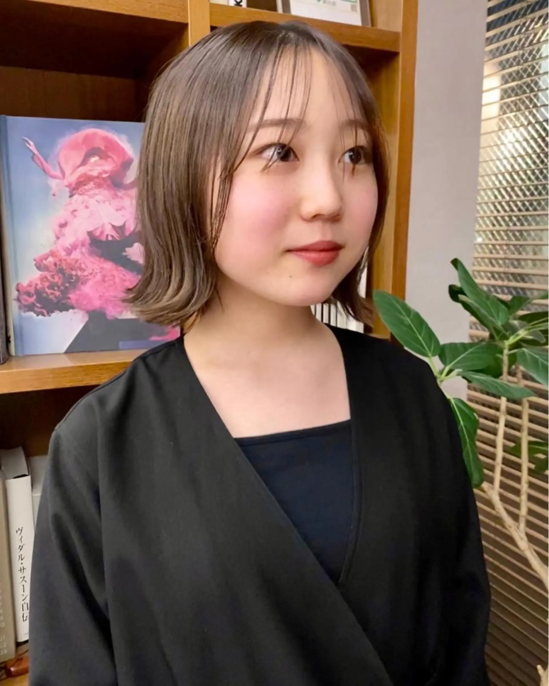 ミディアム カラー Paddle所属・似合わせレイヤー/ レイヤーパーマ/高倉のヘアスタイル