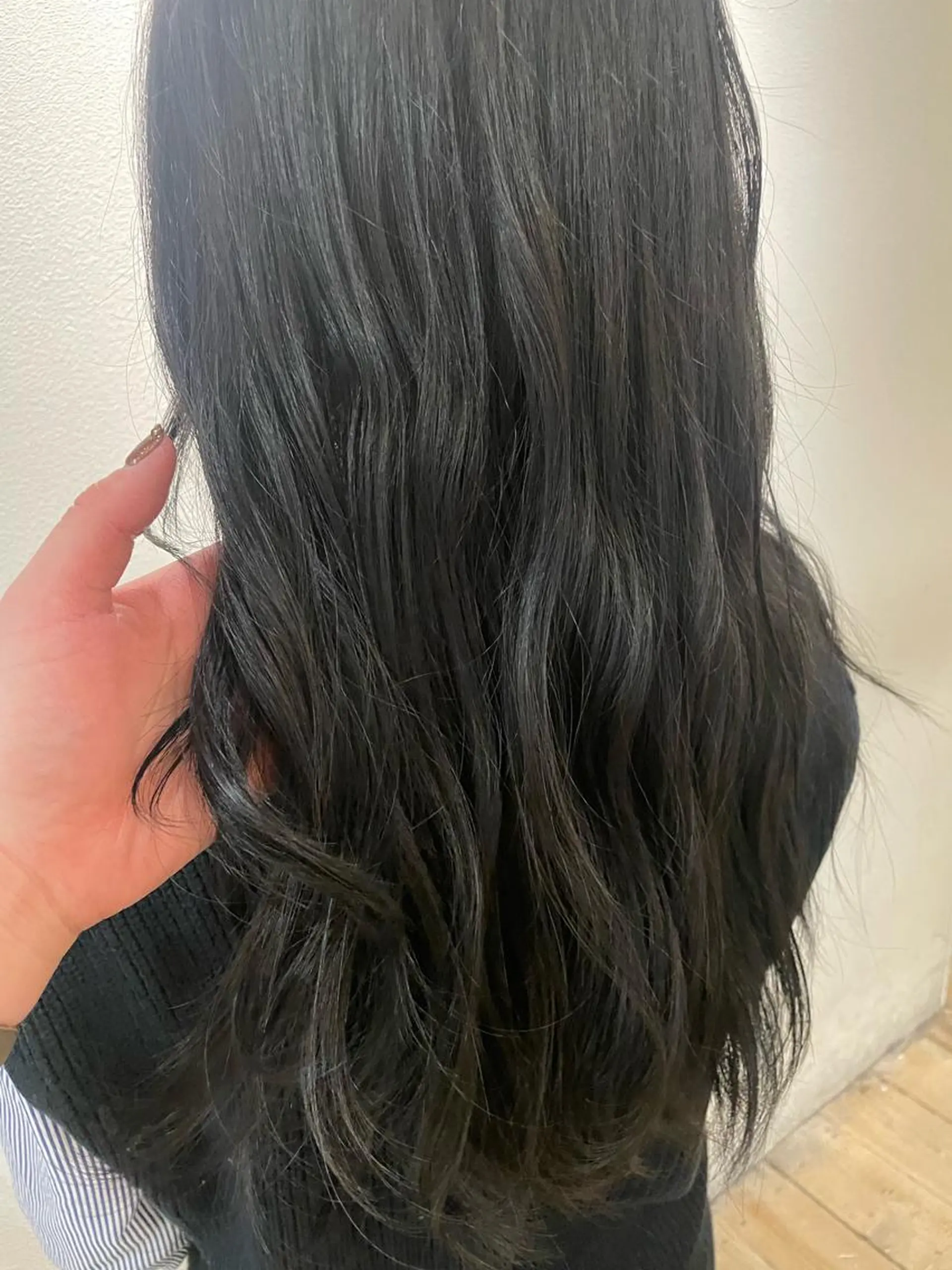 セミロング カラー ヘアセット⌇艶カラー 🫧⌇Nanahoのヘアスタイル