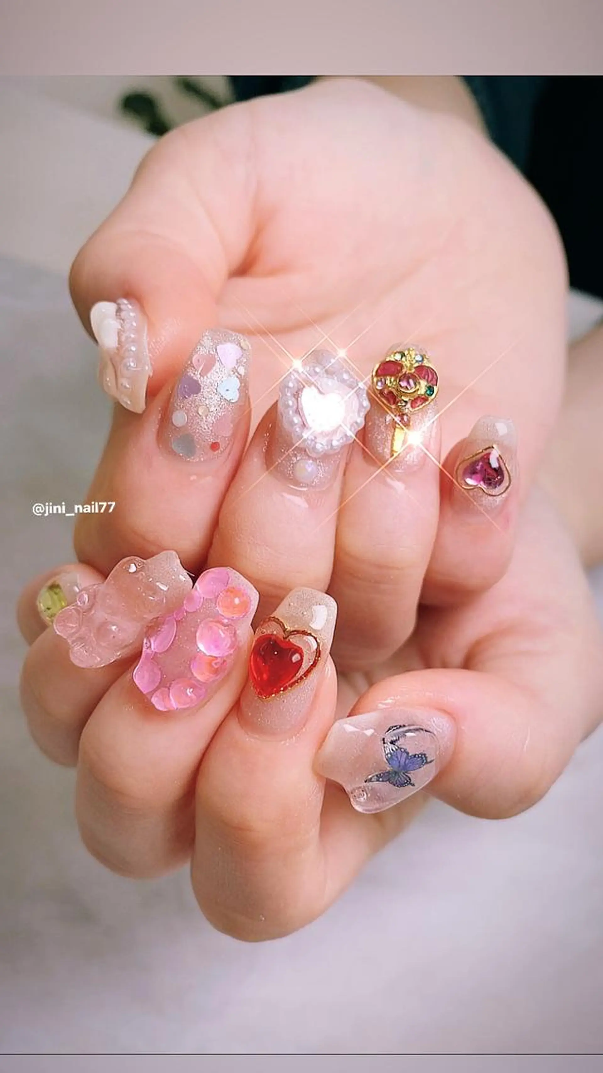 ネイル ハンドネイル JINI NAIL所属・ジニ ネイルのネイルデザイン