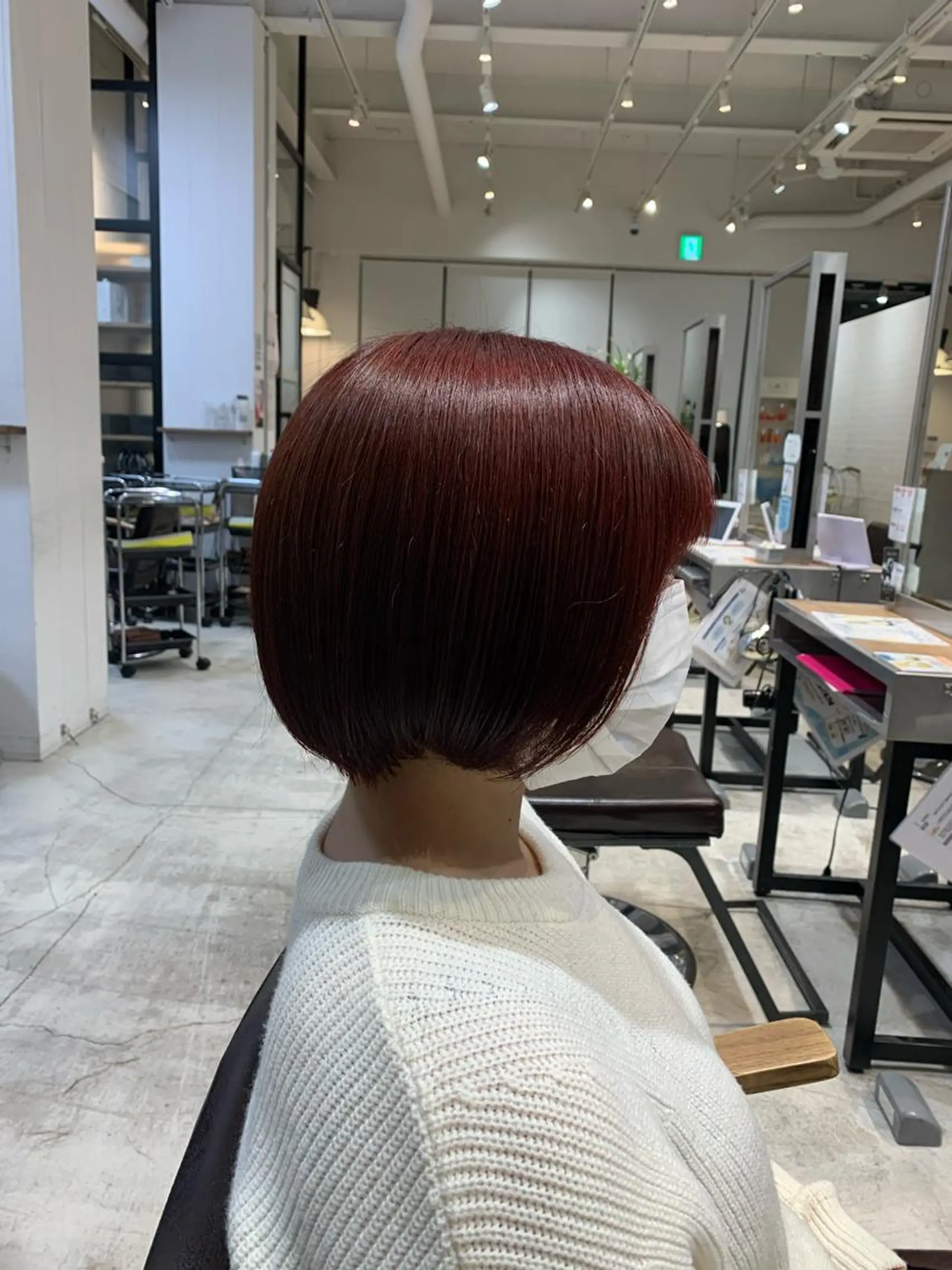 ショート カラー ヘアアレンジ ボブ 【パリジェンヌ・マツエク専門店】Lila リ ラ 西宮北口店所属・年岡 友香のマツエク・マツパデザイン