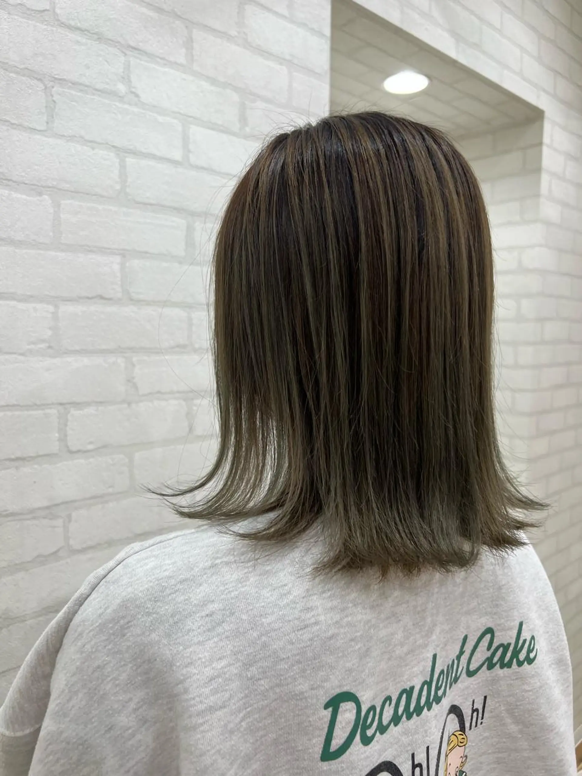 ミディアム カラー 笹江 瑞穂のヘアスタイル