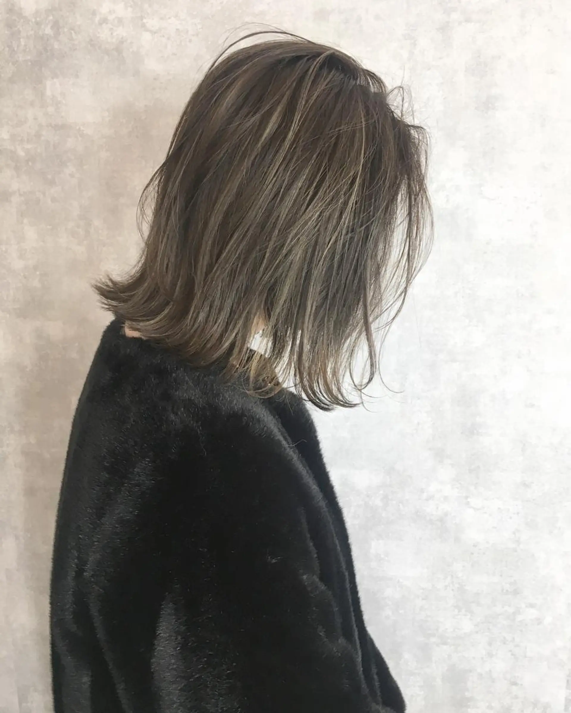 ミディアム カラー ハイライトカラー ハイライト レイヤーカット BLend 渋谷のヘアスタイル