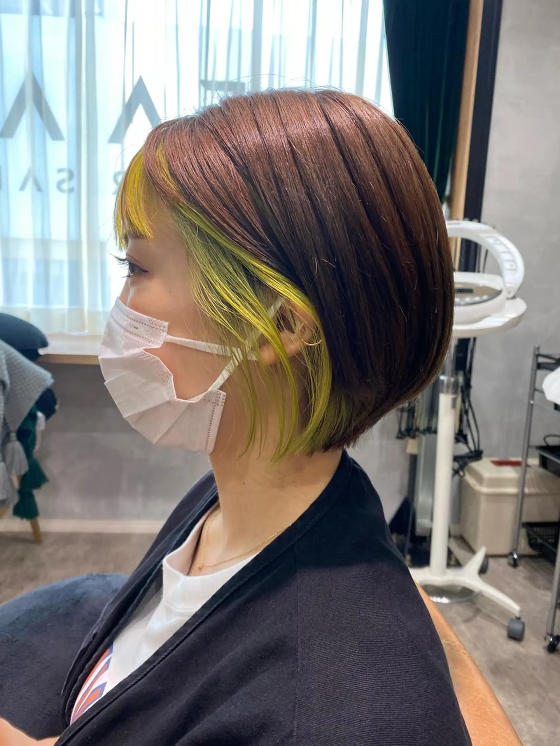 ショート ヘアカラー 大久保 優香のヘアスタイル