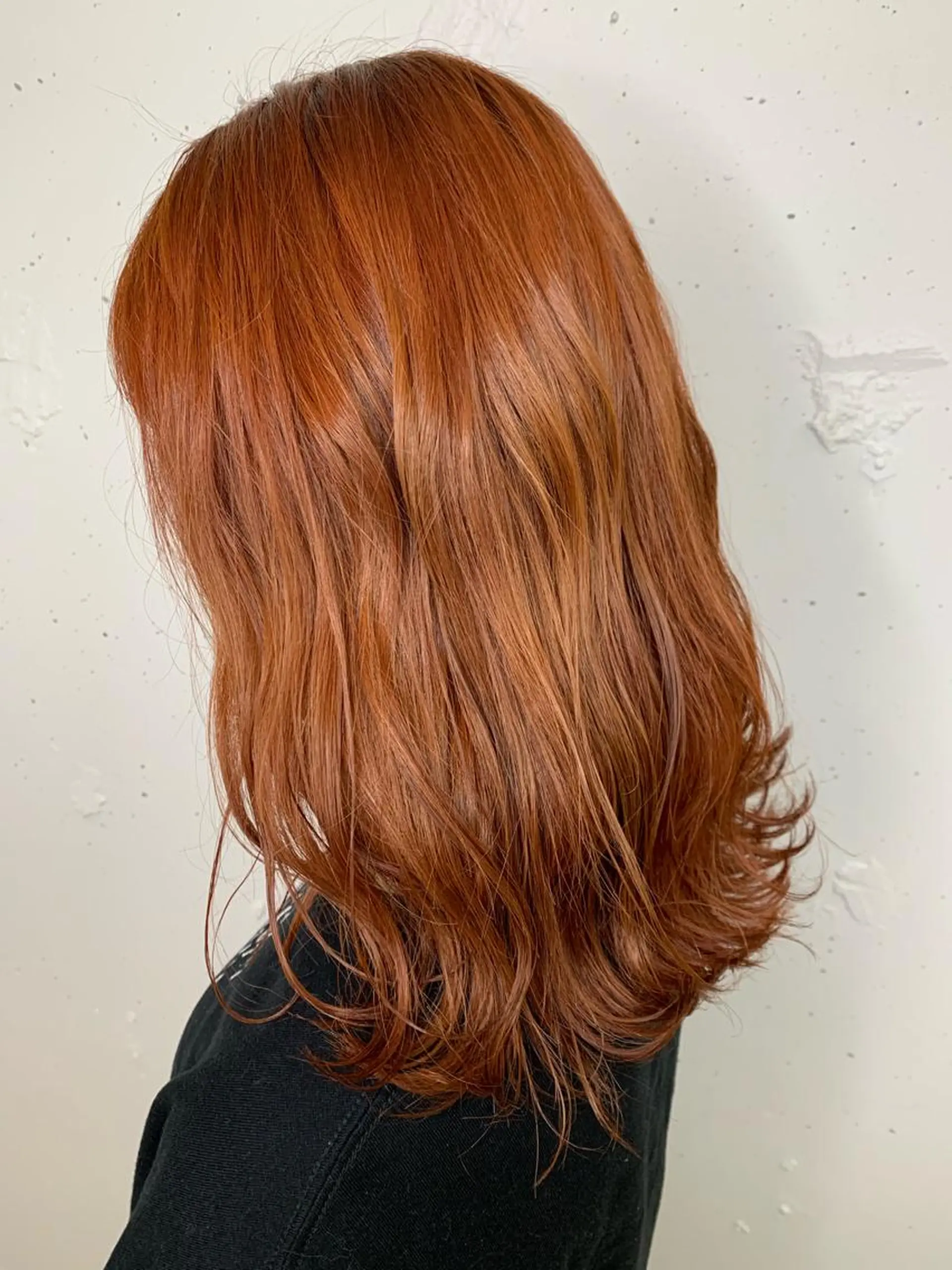 ミディアム カラー raika .のヘアスタイル