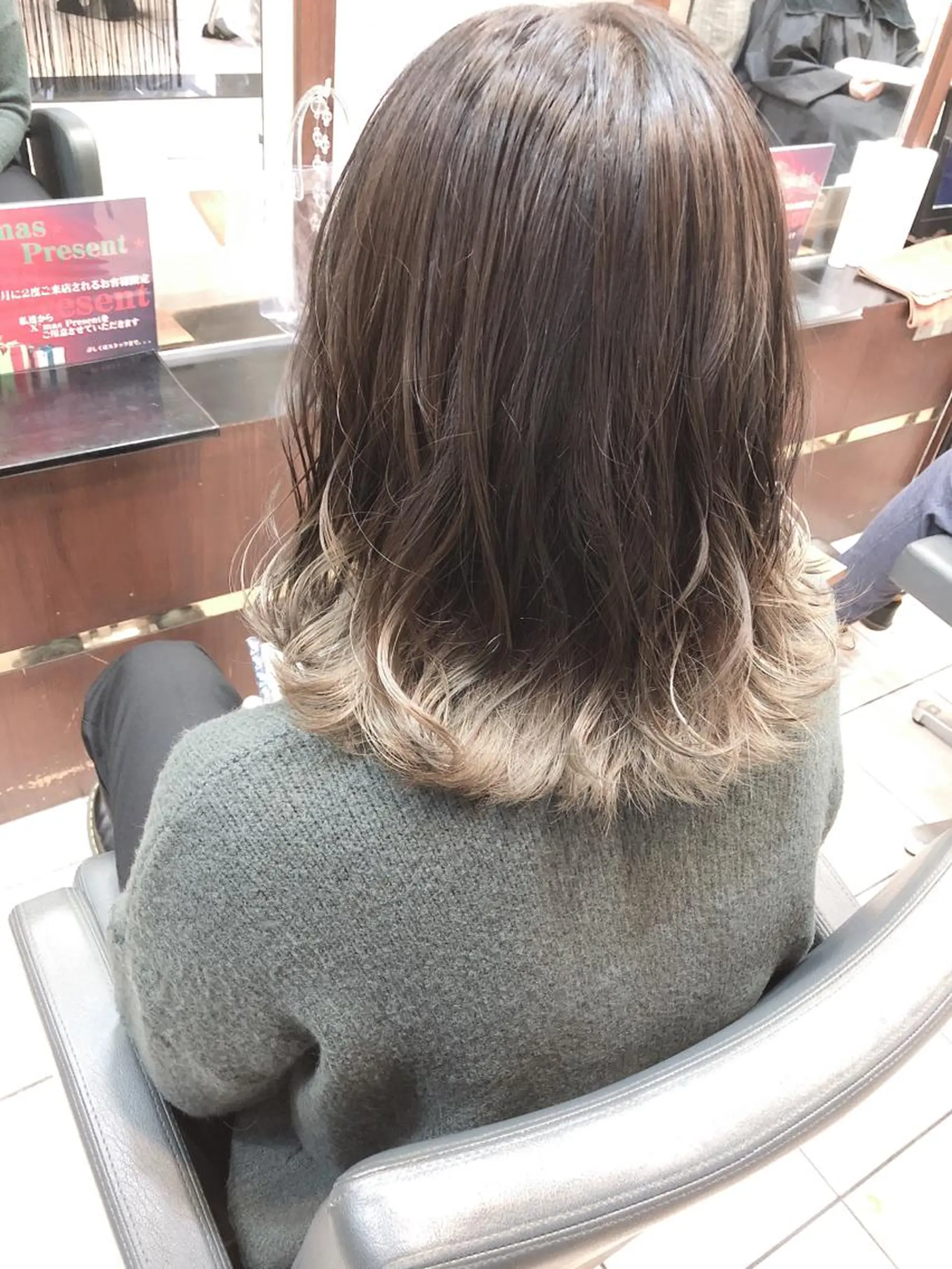 ミディアム カット ヘアカラー トリートメント Zina天王寺 CHIAKIのヘアスタイル