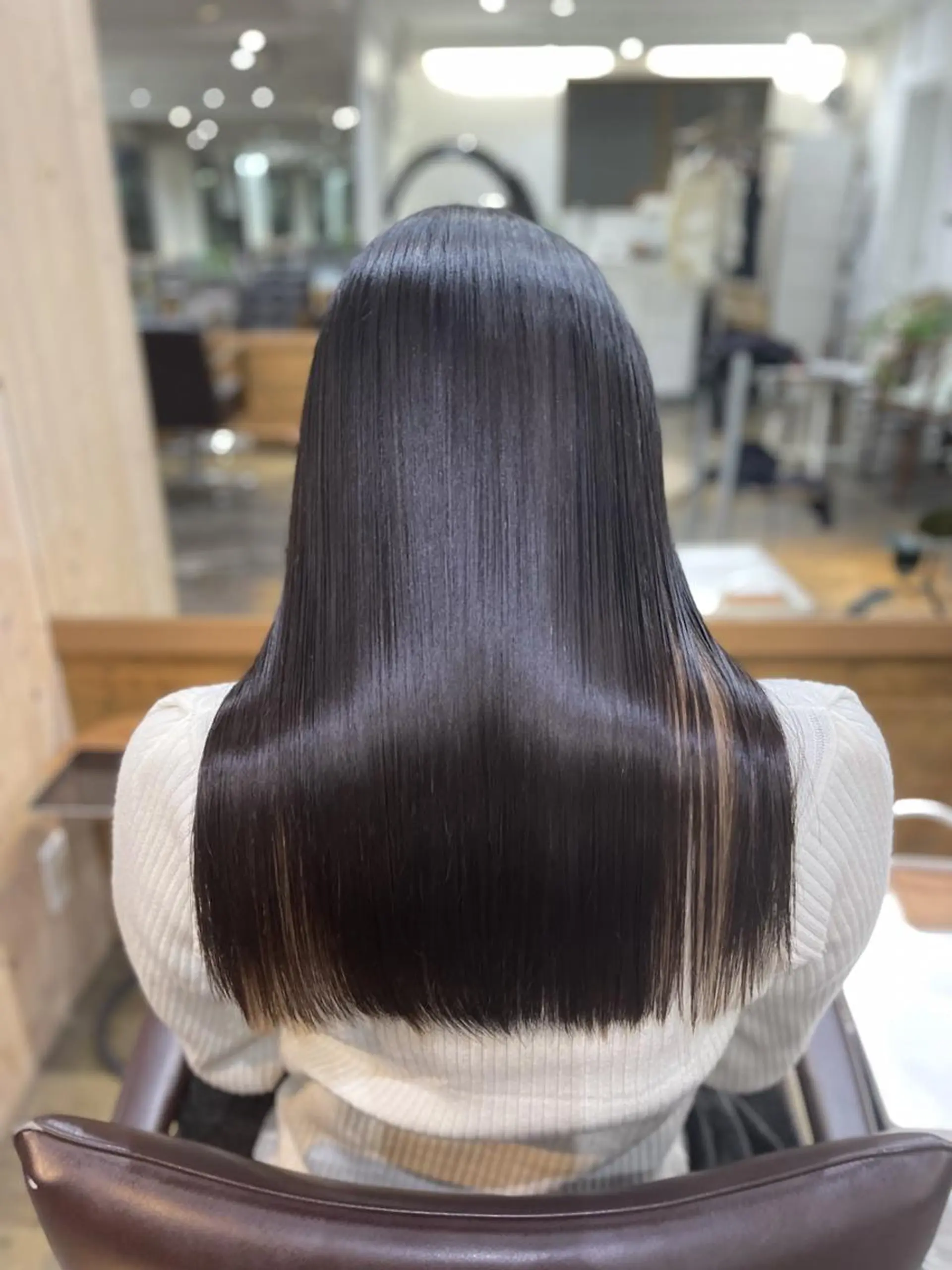 ロング ボブ くびれヘア 顔まわりレイヤー ハイライト 髪質改善 髪質改善✨艶髪✨ レイヤーカット 田畑のヘアスタイル