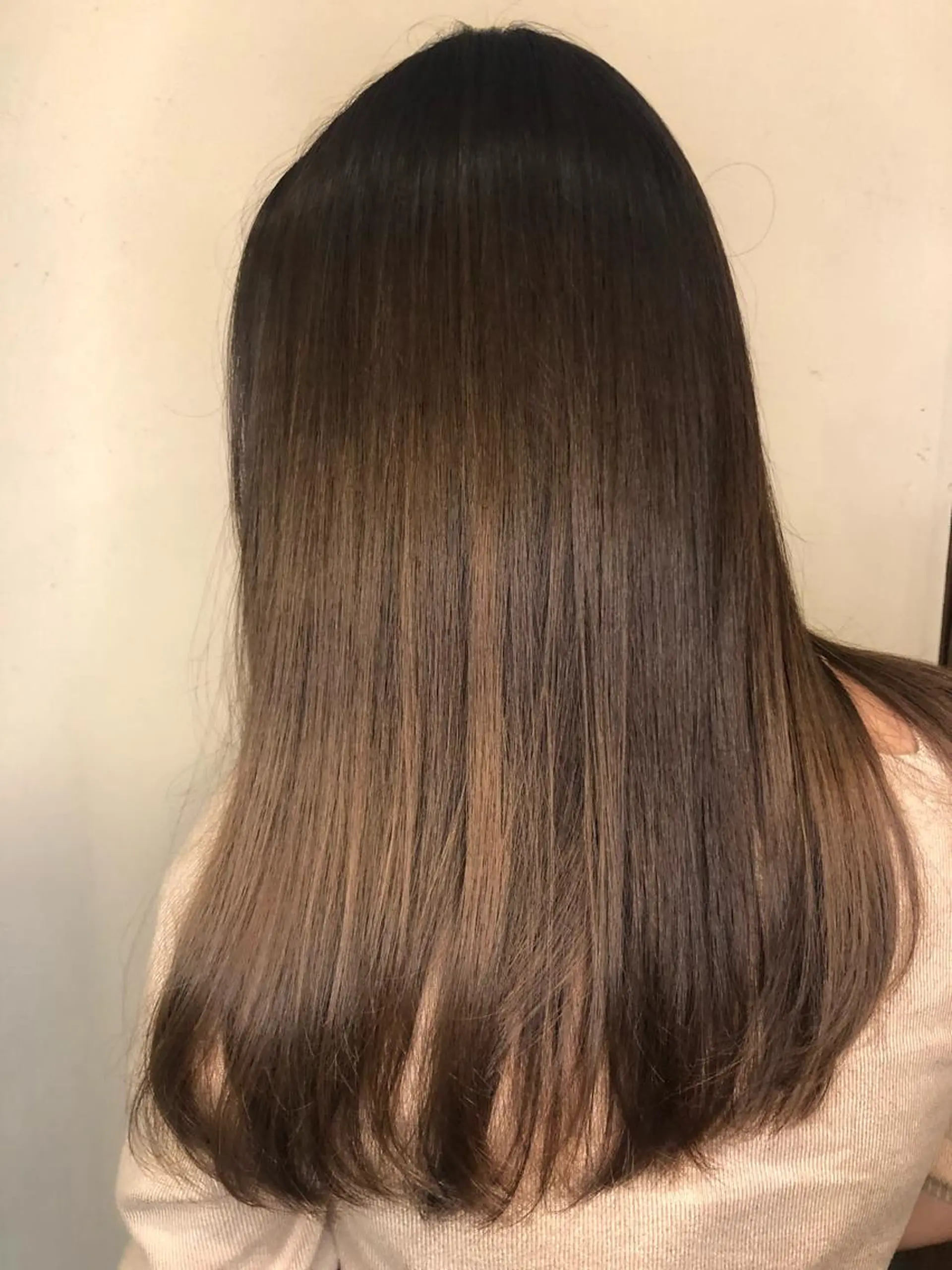 ロング カラー 刀根 亮馬のヘアスタイル