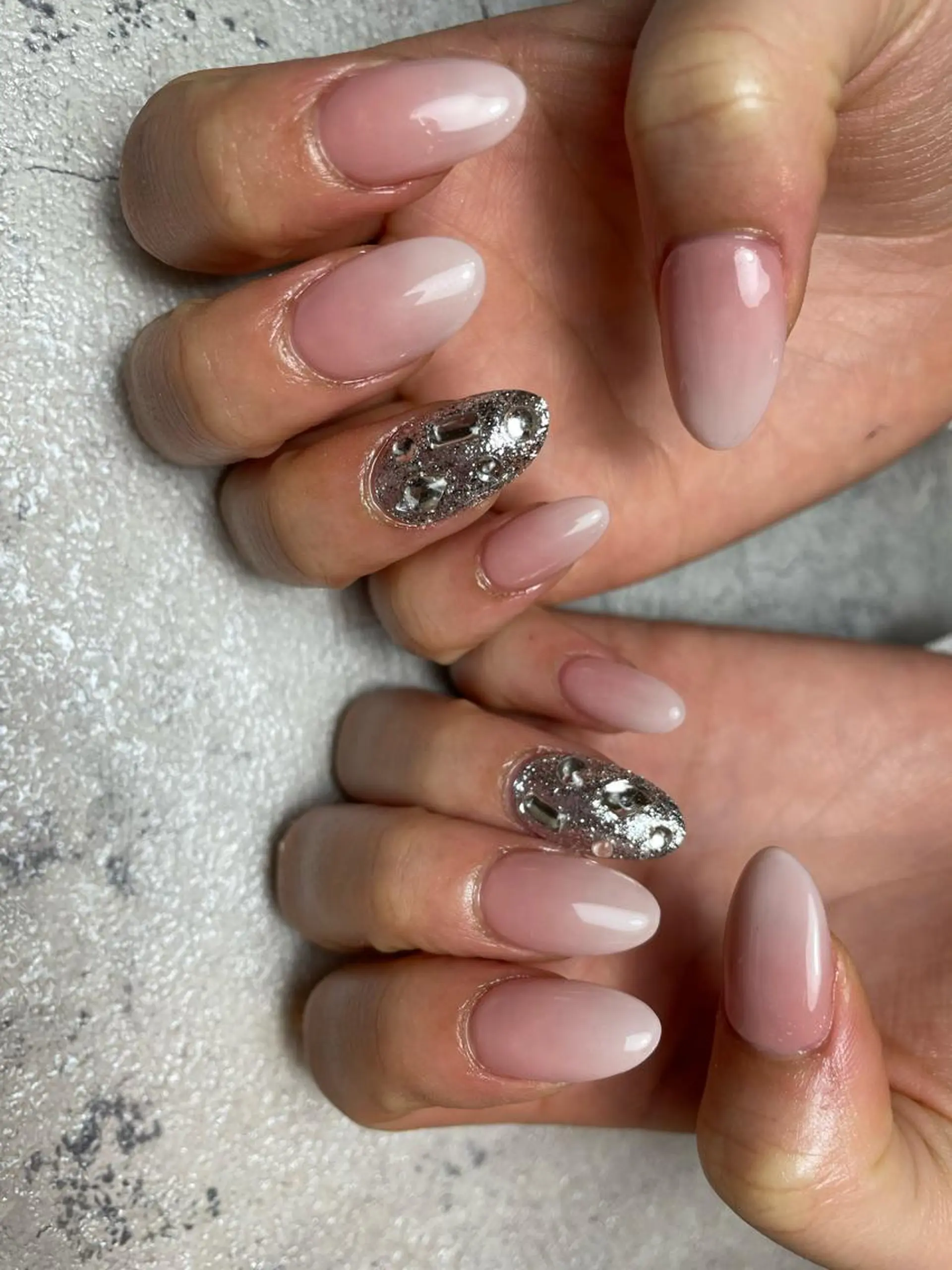 ネイル ハンドネイル ハンドケア Ami 🦥のネイルデザイン