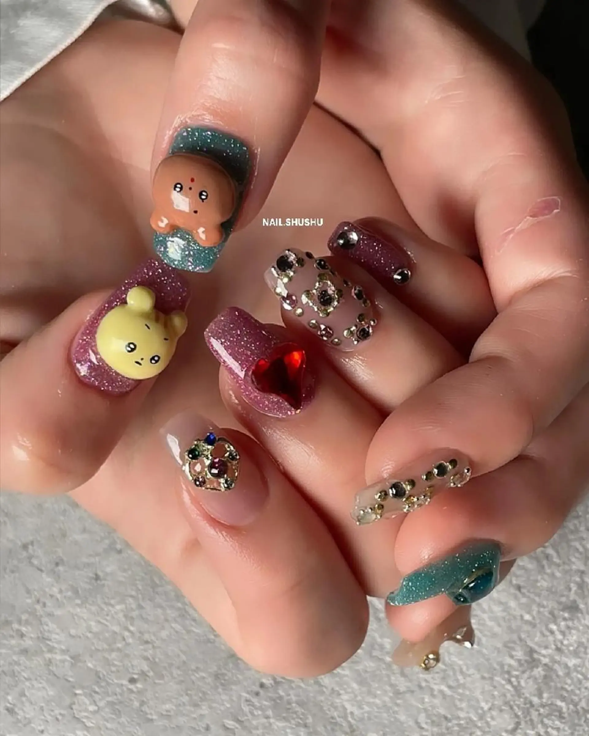 ネイル 持ち込み ニュアンスネイル オフィスネイル ワンカラーネイル シンプルネイル 3dパーツ/流行り 👧shushu❤️のネイルデザイン