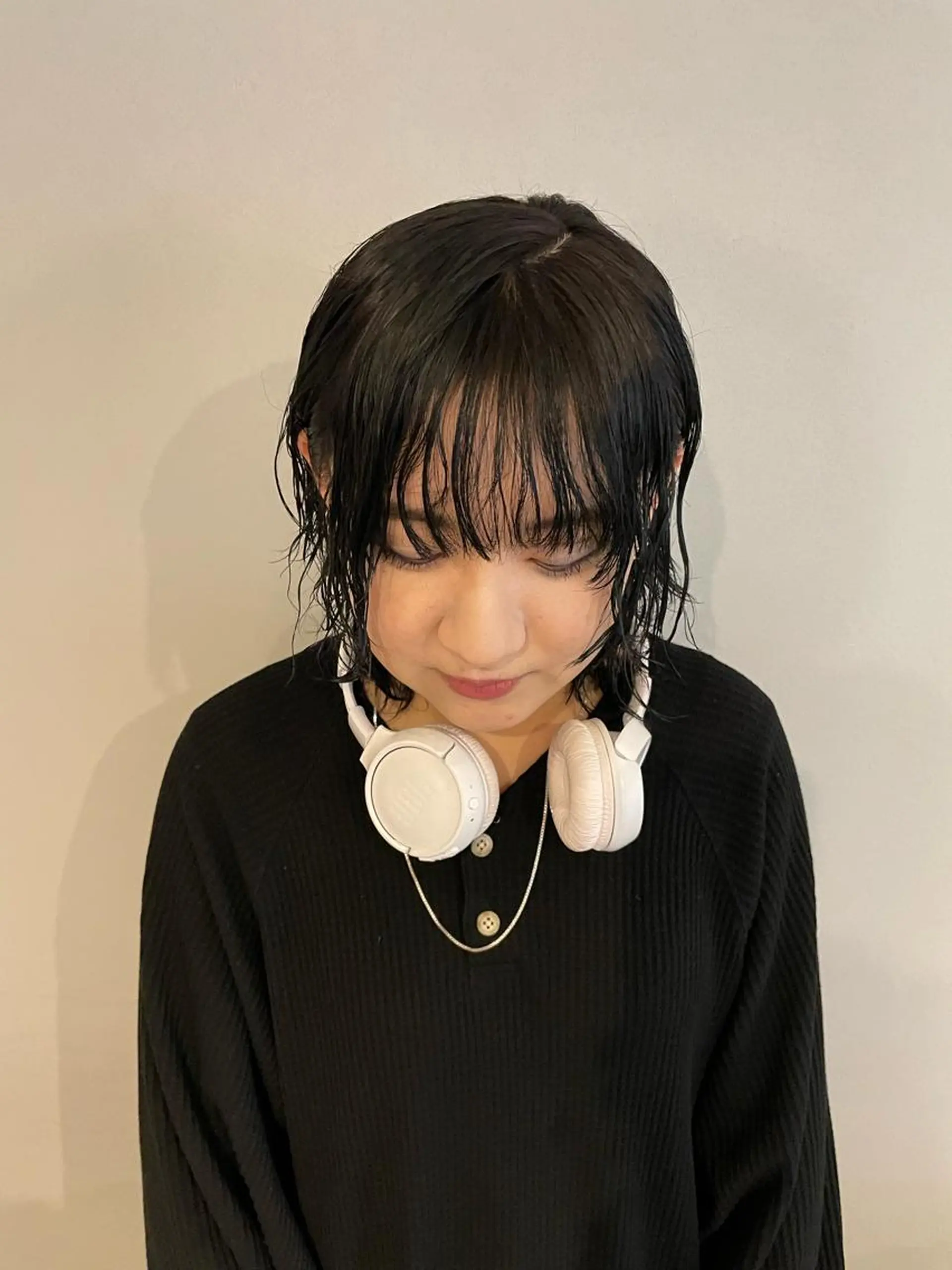 カラー ミルクティーベージュ ブリーチ🖤サヤカのヘアスタイル