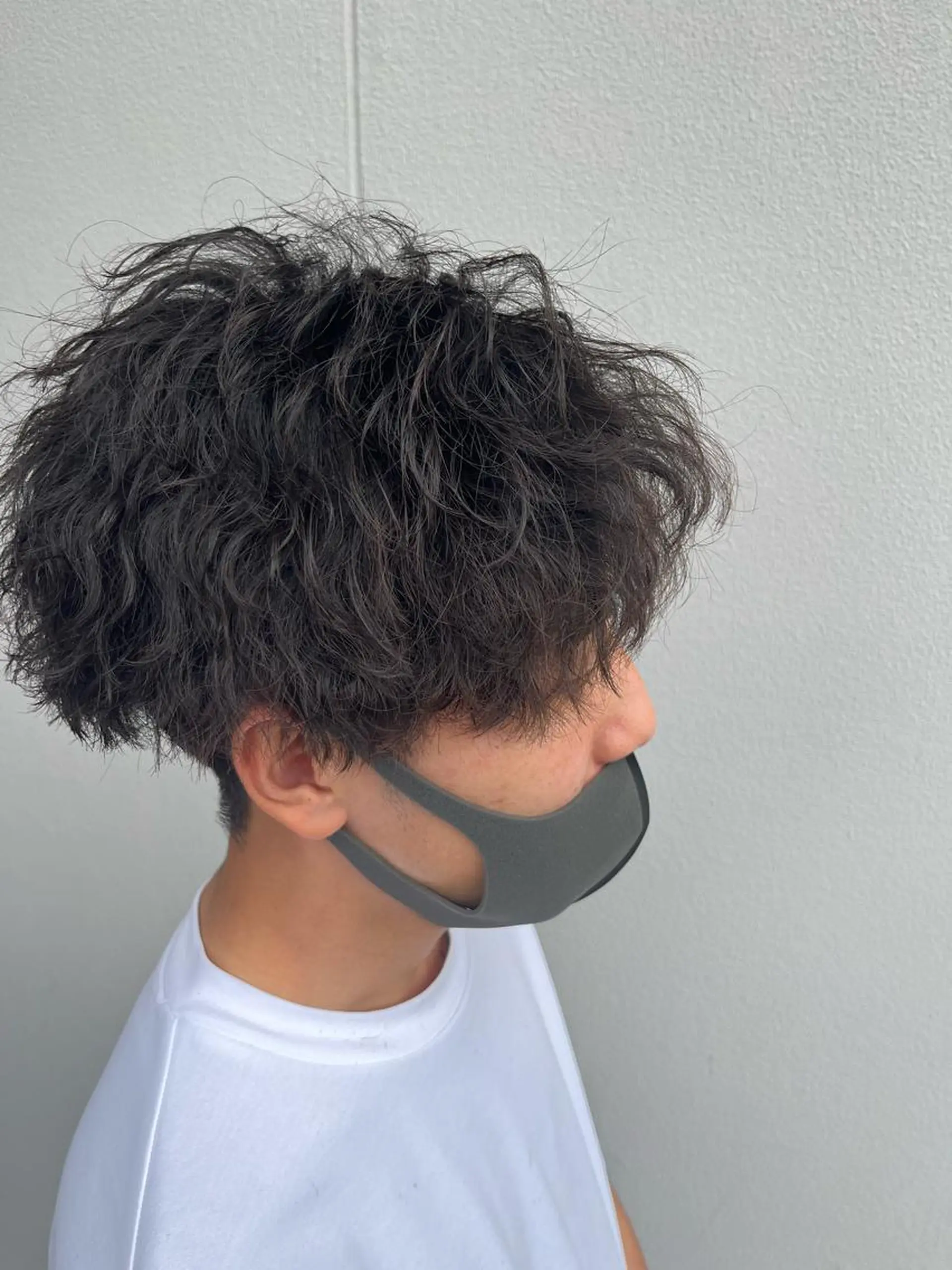 ショート パーマ メンズ メンズパーマ 波巻きパーマ APREKO RIKUのヘアスタイル