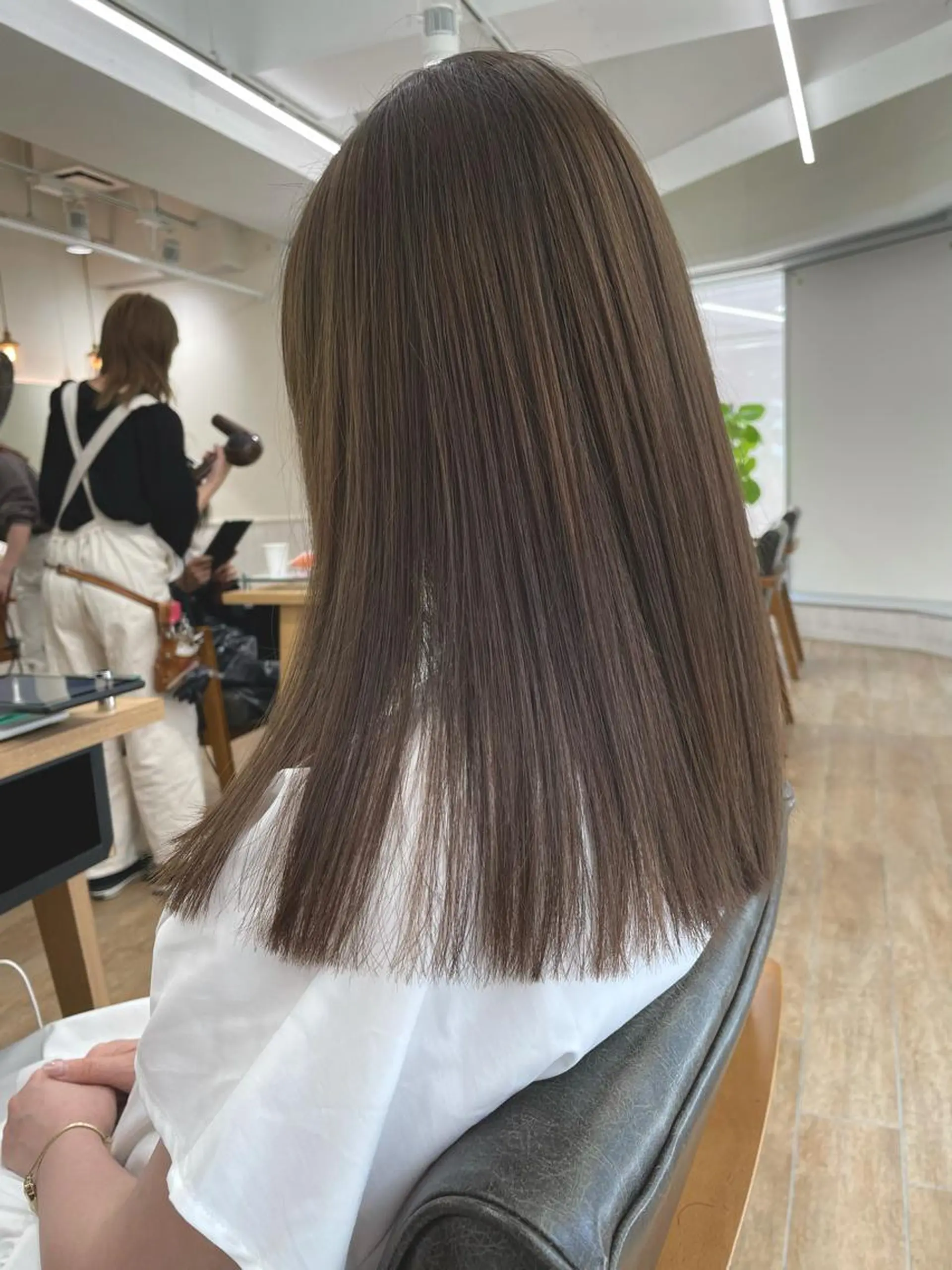 ミディアム カラー 🤎ベージュカラー 🐶メンズパーマのヘアスタイル