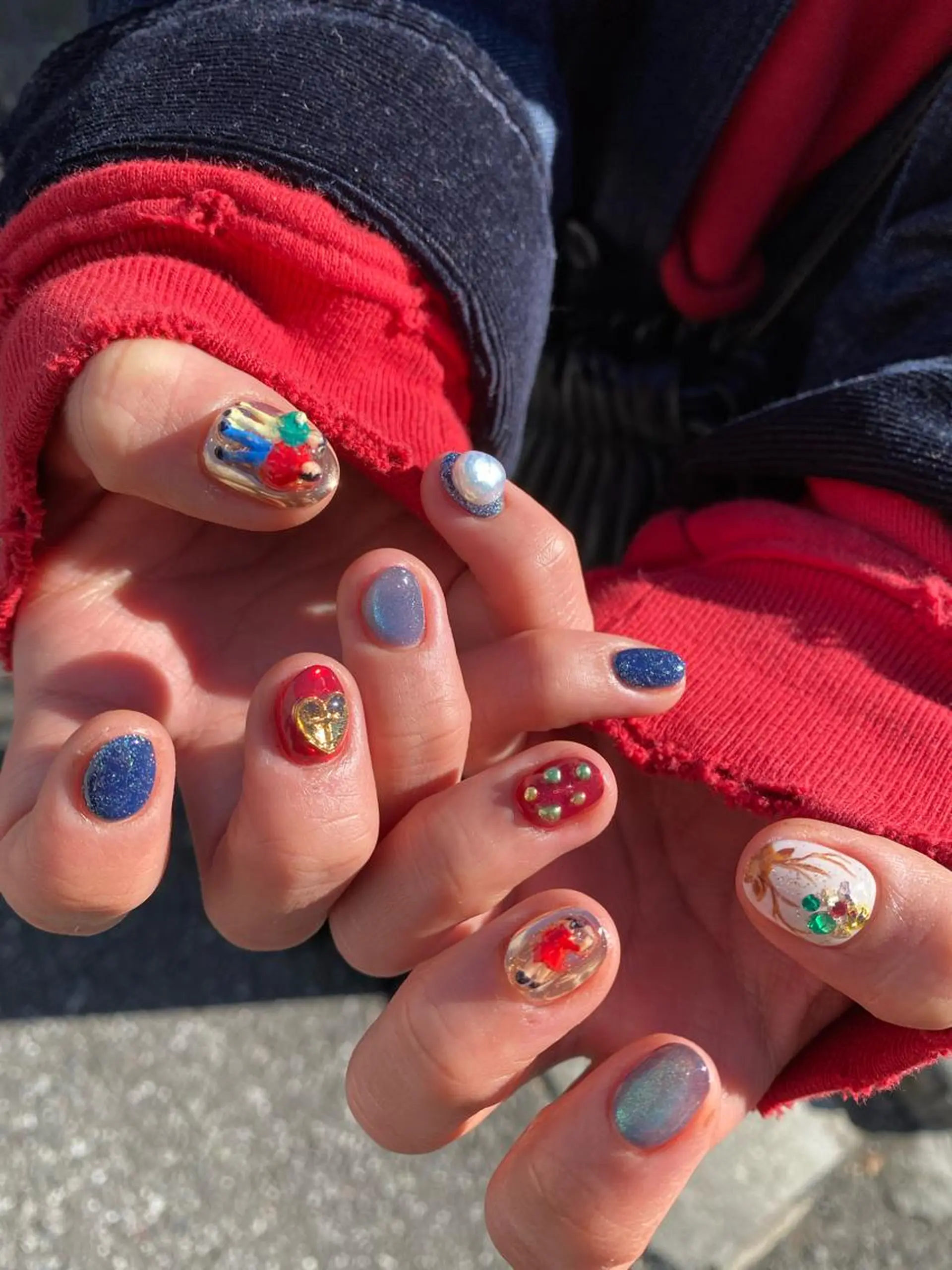 ネイル アートネイル キラキラネイル 韓国ネイル マグネットネイル 大理石ネイル(マーブル) 🌼大西洋子 laughl🌼のネイルデザイン