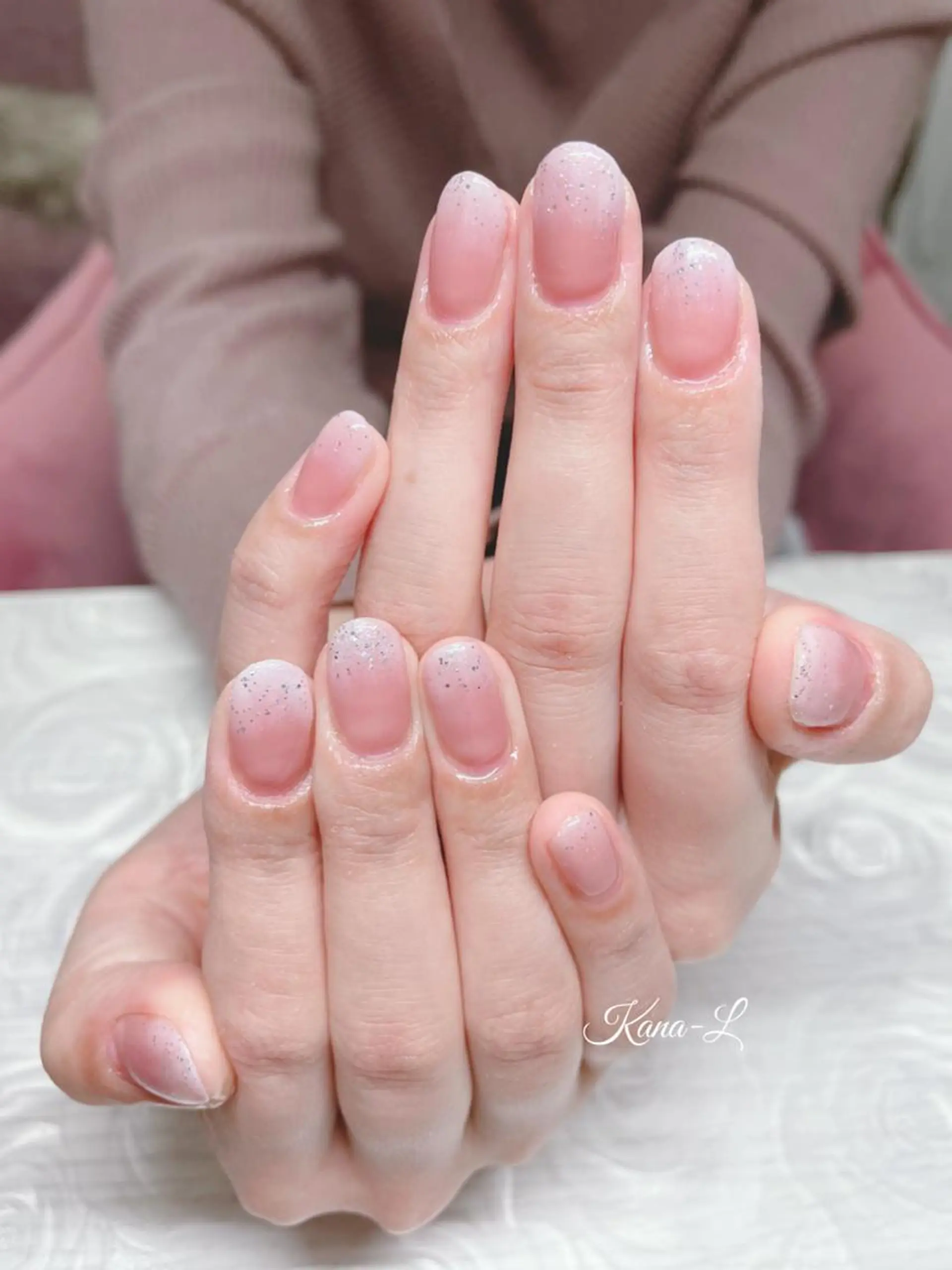 ネイル グラデーション 芦辺 香奈のネイルデザイン